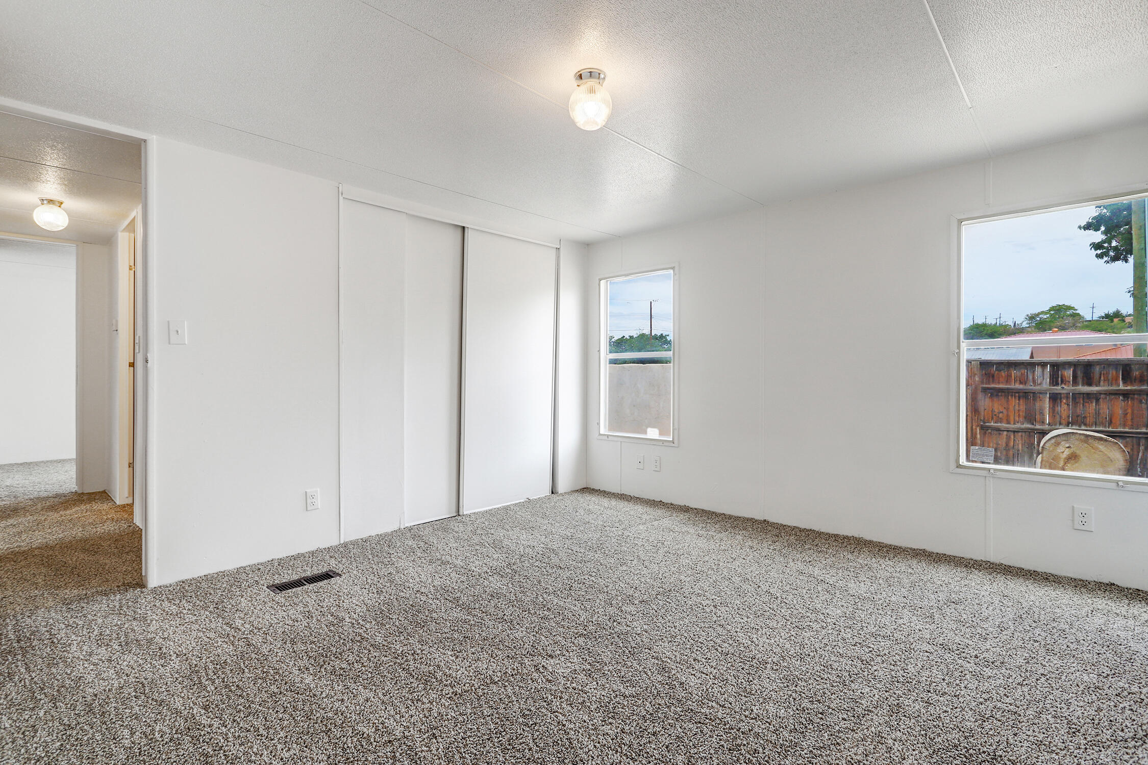 Photo 12 — 2620 Lucero Road SW