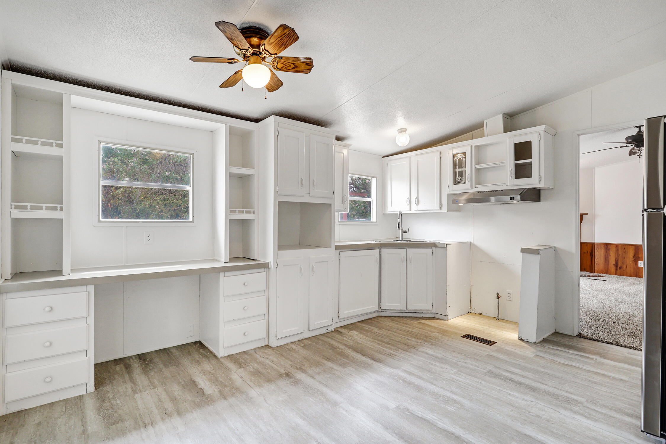 Photo 8 — 2620 Lucero Road SW