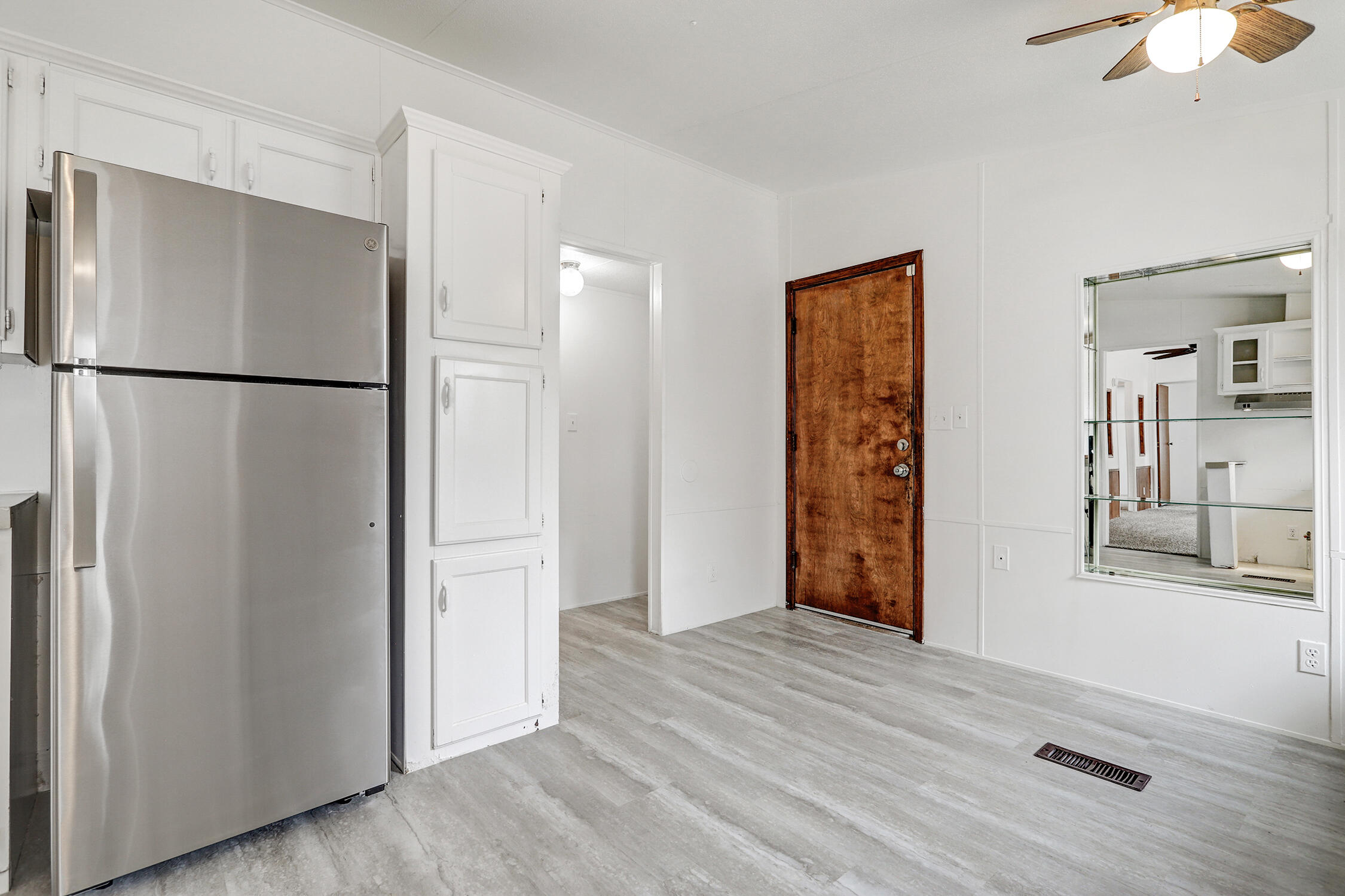 Photo 5 — 2620 Lucero Road SW