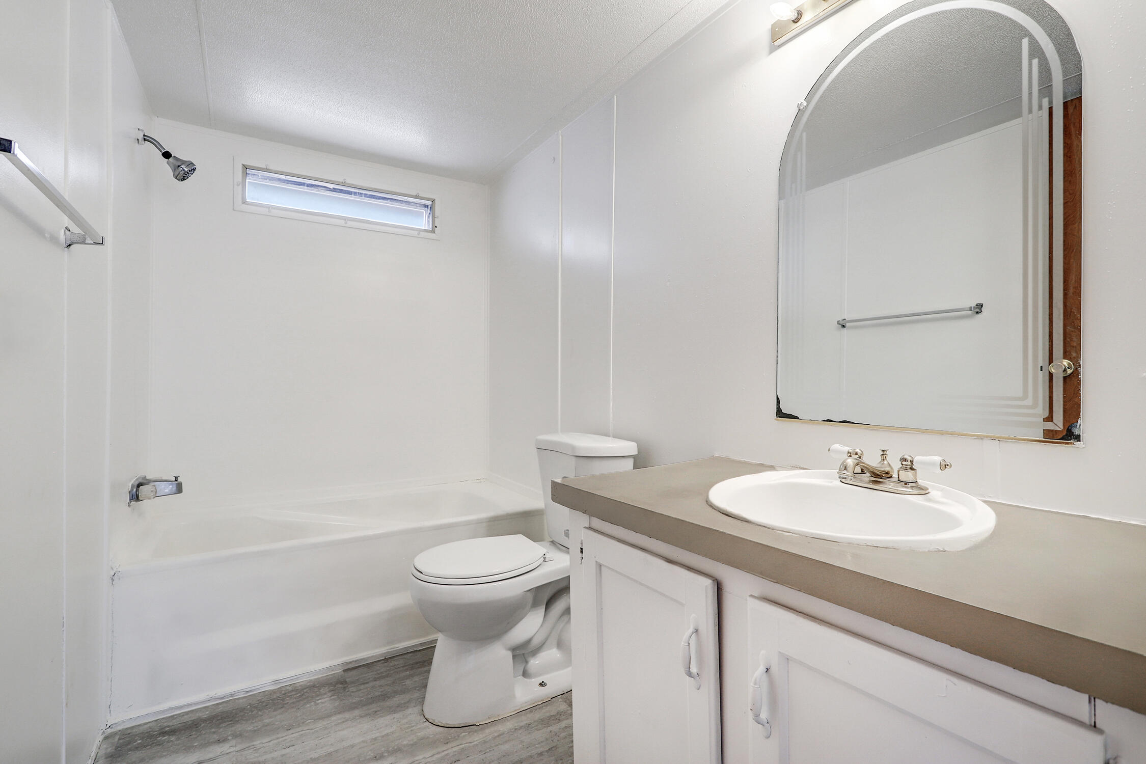 Photo 17 — 2620 Lucero Road SW
