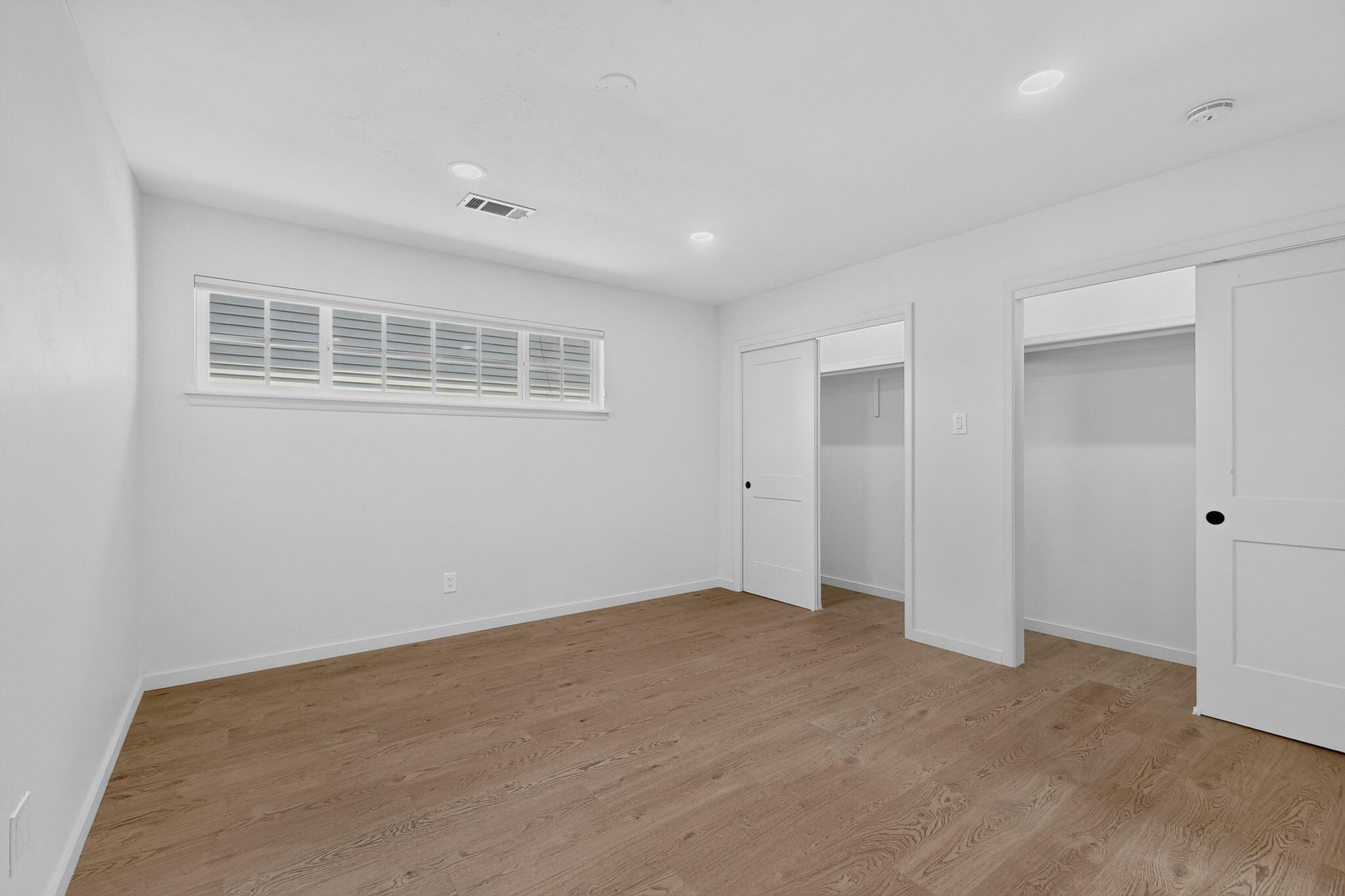 Photo 17 — 8005 Pickard Avenue NE