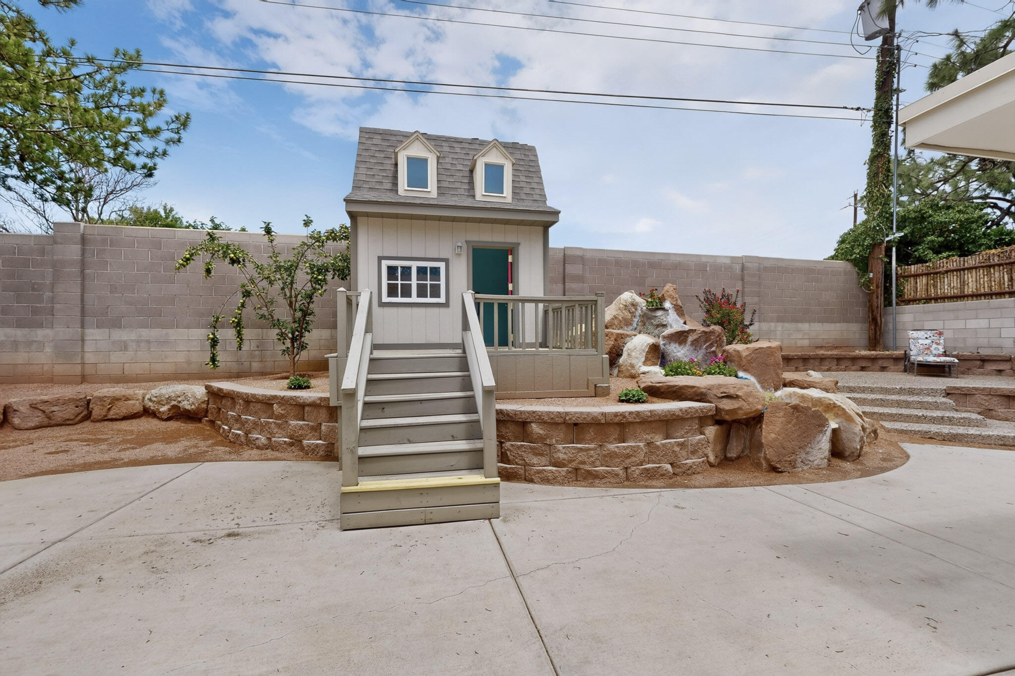Photo 6 — 8005 Pickard Avenue NE
