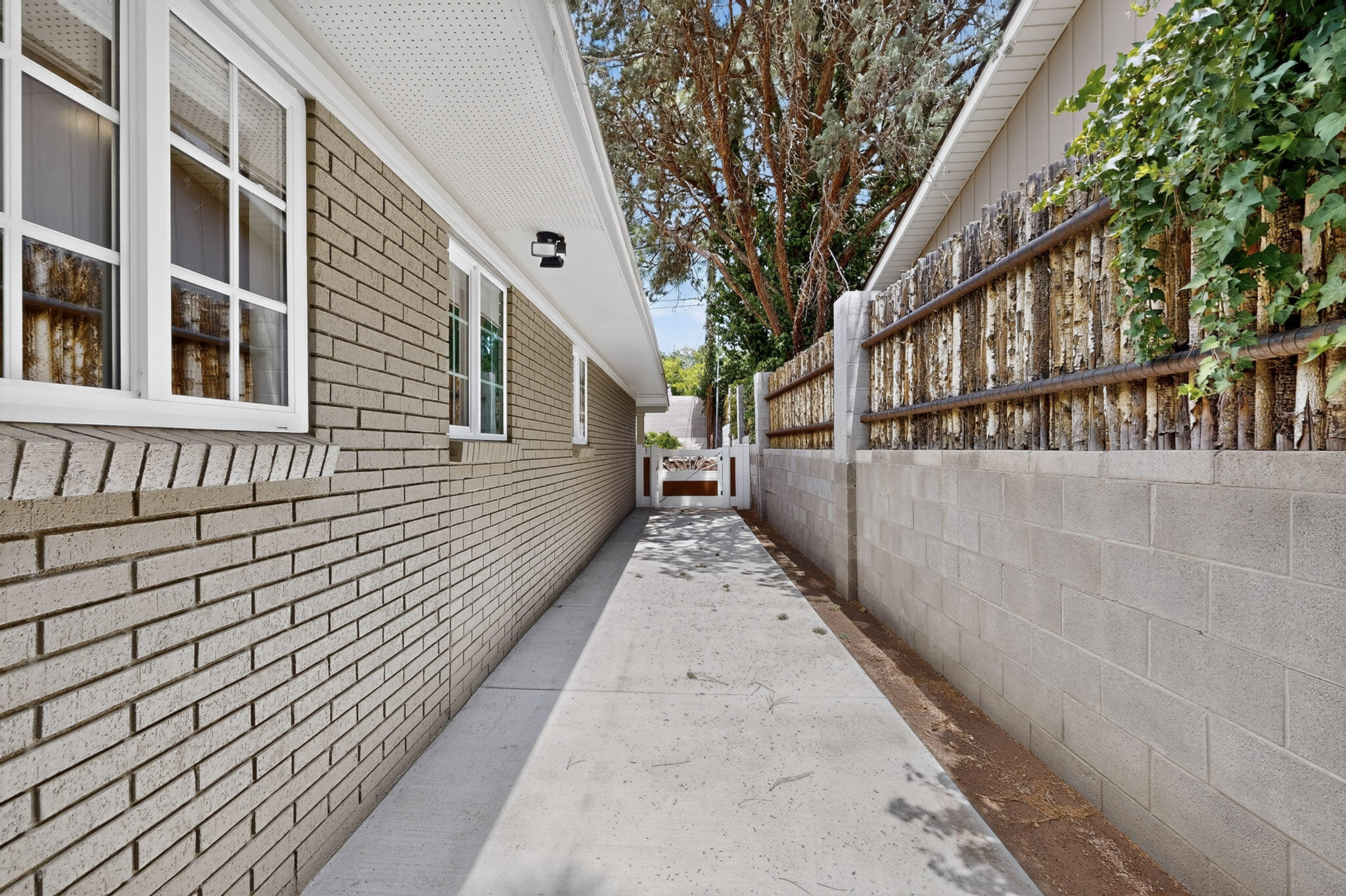 Photo 3 — 8005 Pickard Avenue NE