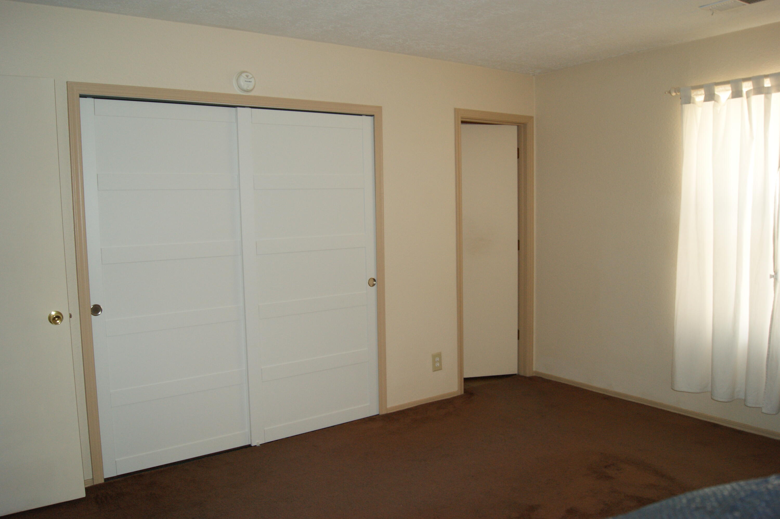 Photo 6 — 1652 Domain Loop SE