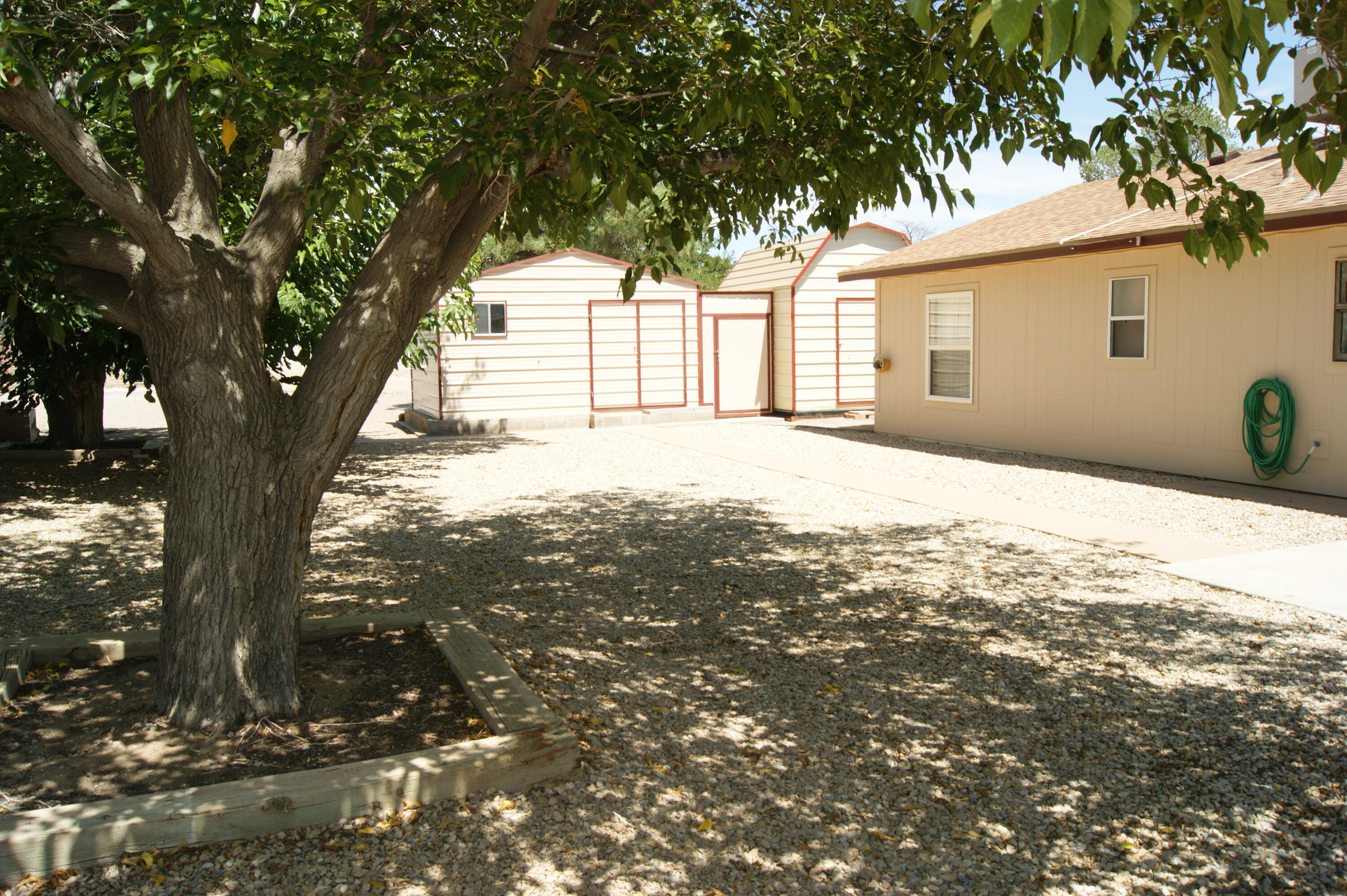 Photo 13 — 1652 Domain Loop SE