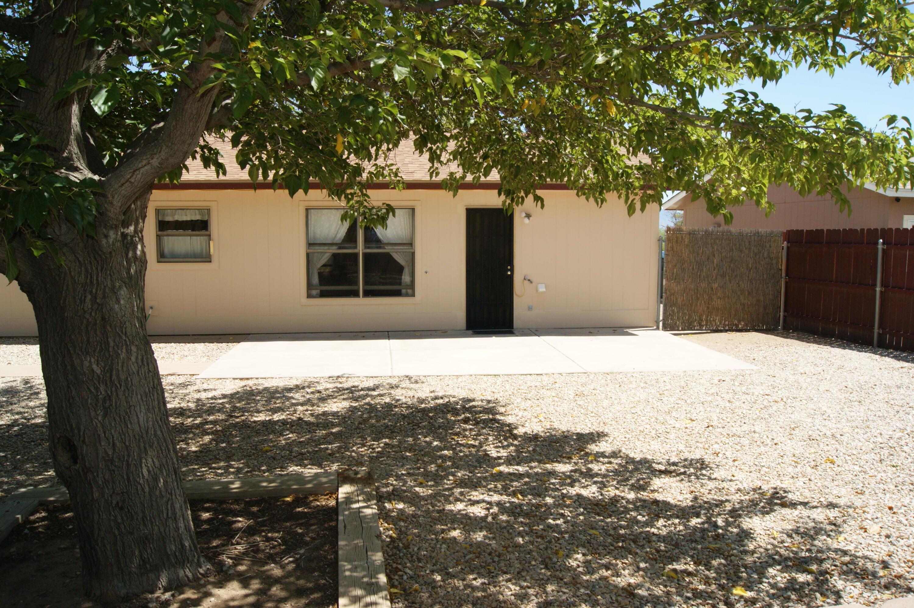 Photo 14 — 1652 Domain Loop SE
