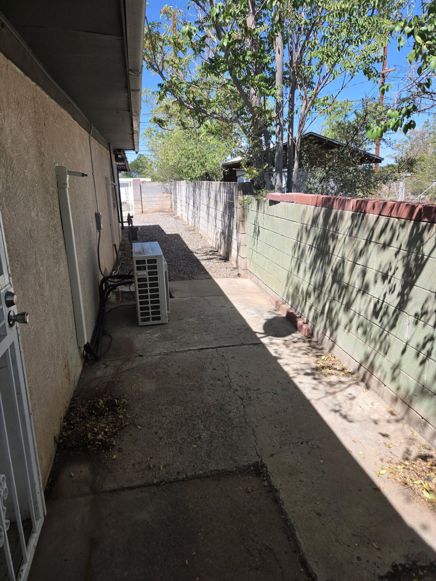 Photo 8 — 2917 Sierra Drive NE