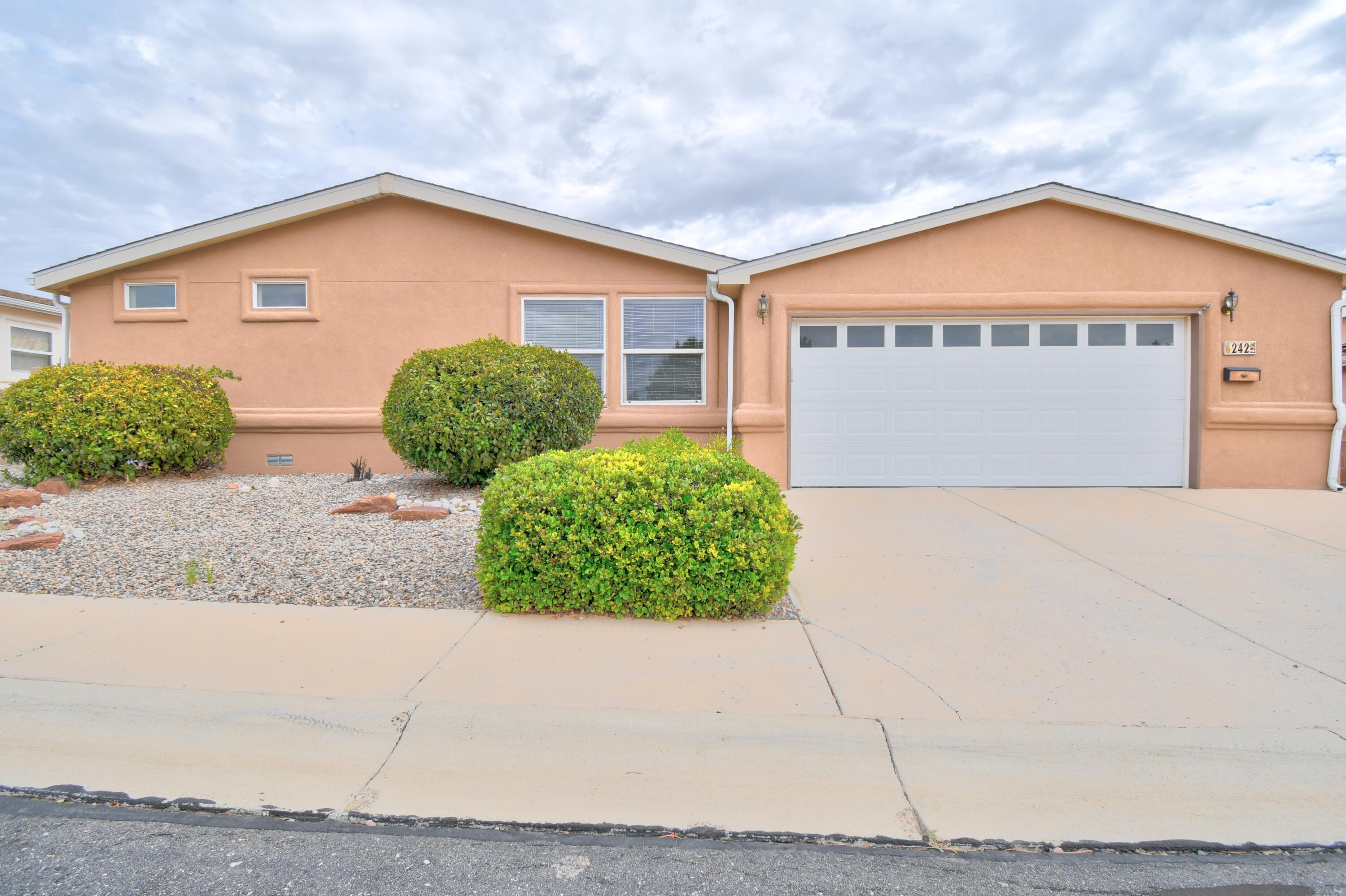 242 Sunrise Bluffs Drive, Belen, NM 87002