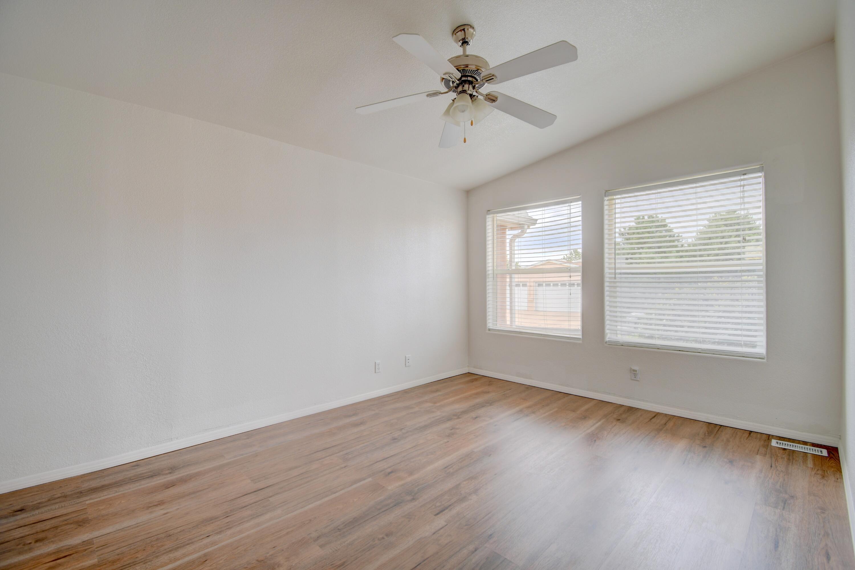 Photo 12 — 242 Sunrise Bluffs Drive