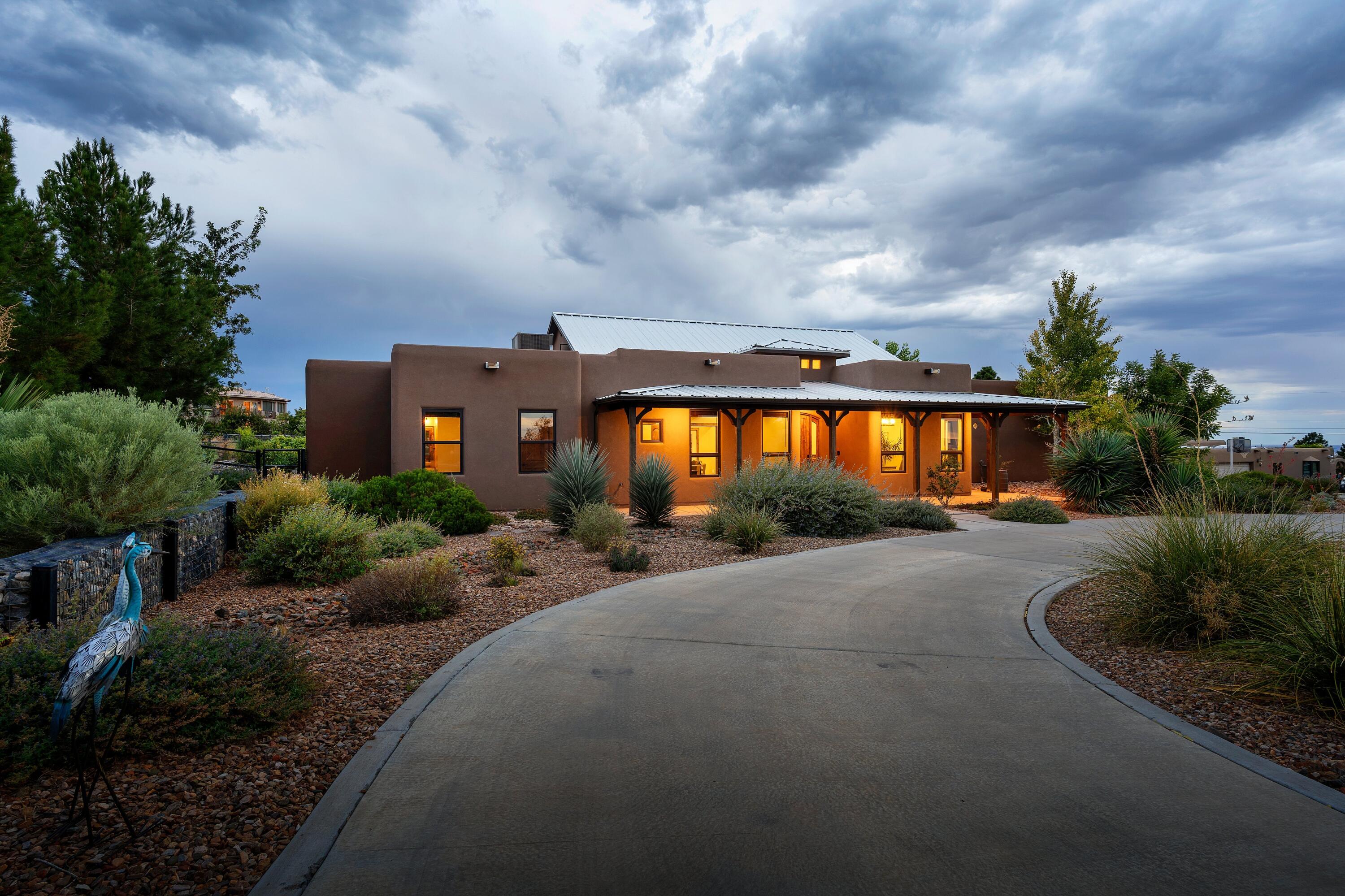 11940 Pino Avenue NE, Albuquerque, NM 87122