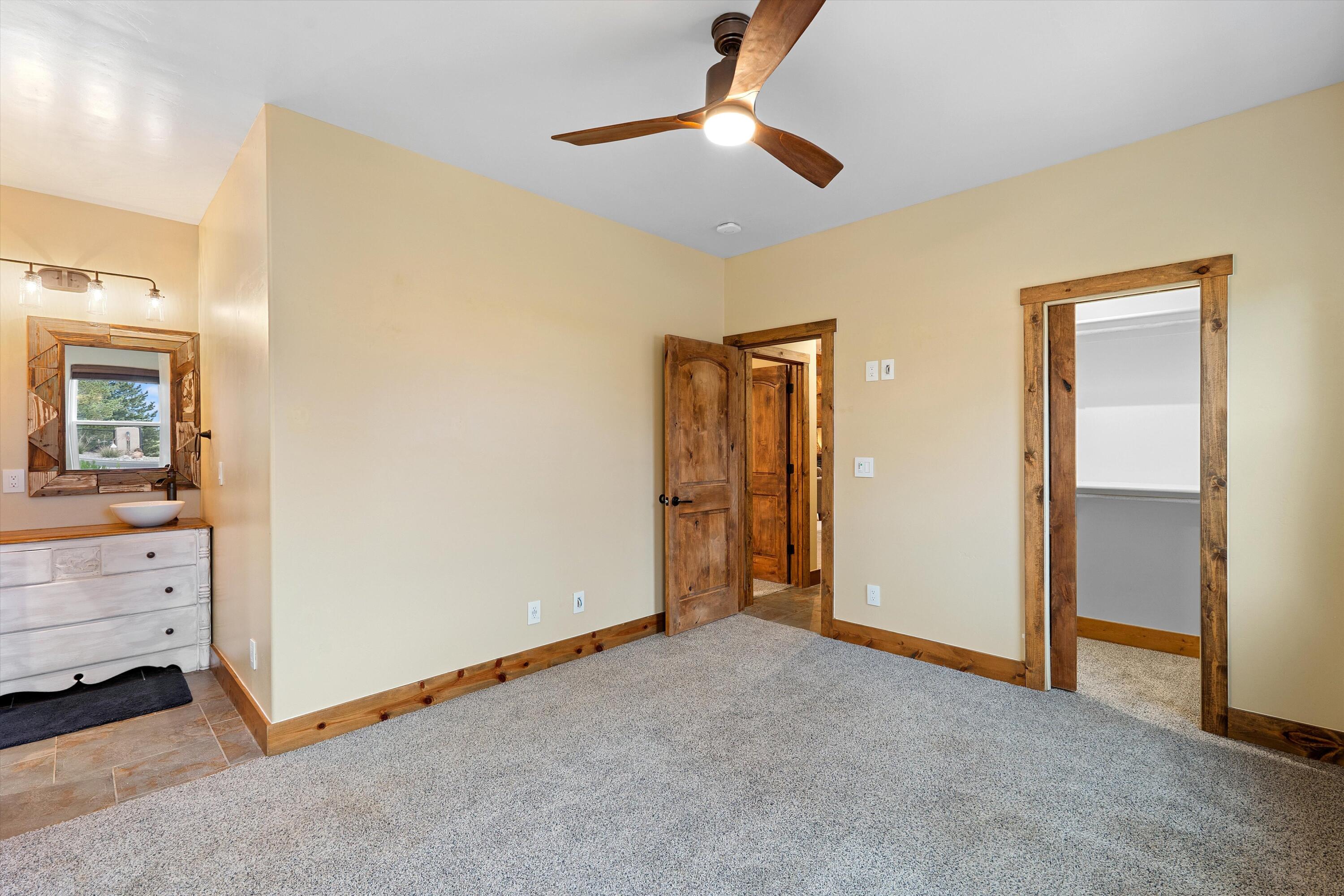 Photo 7 — 11940 Pino Avenue NE