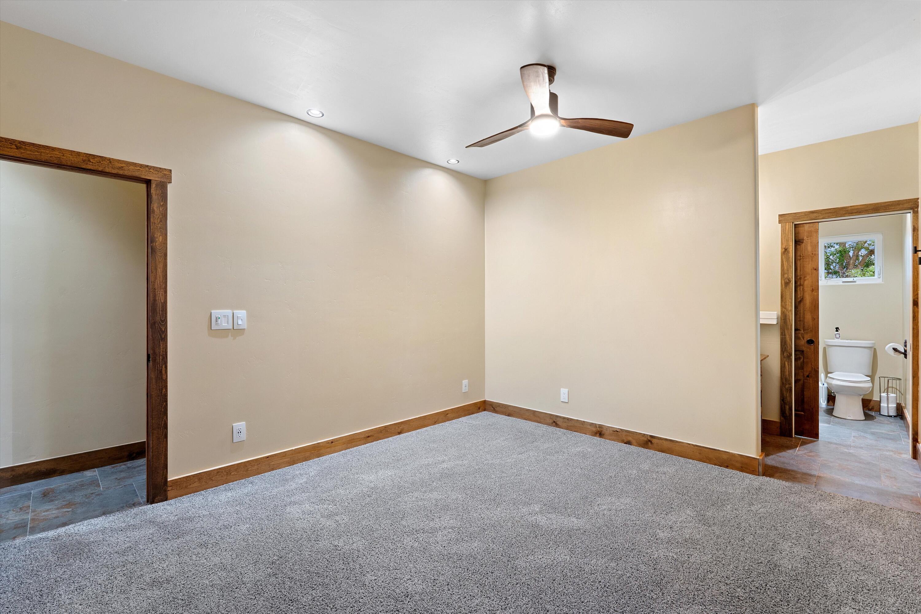 Photo 12 — 11940 Pino Avenue NE