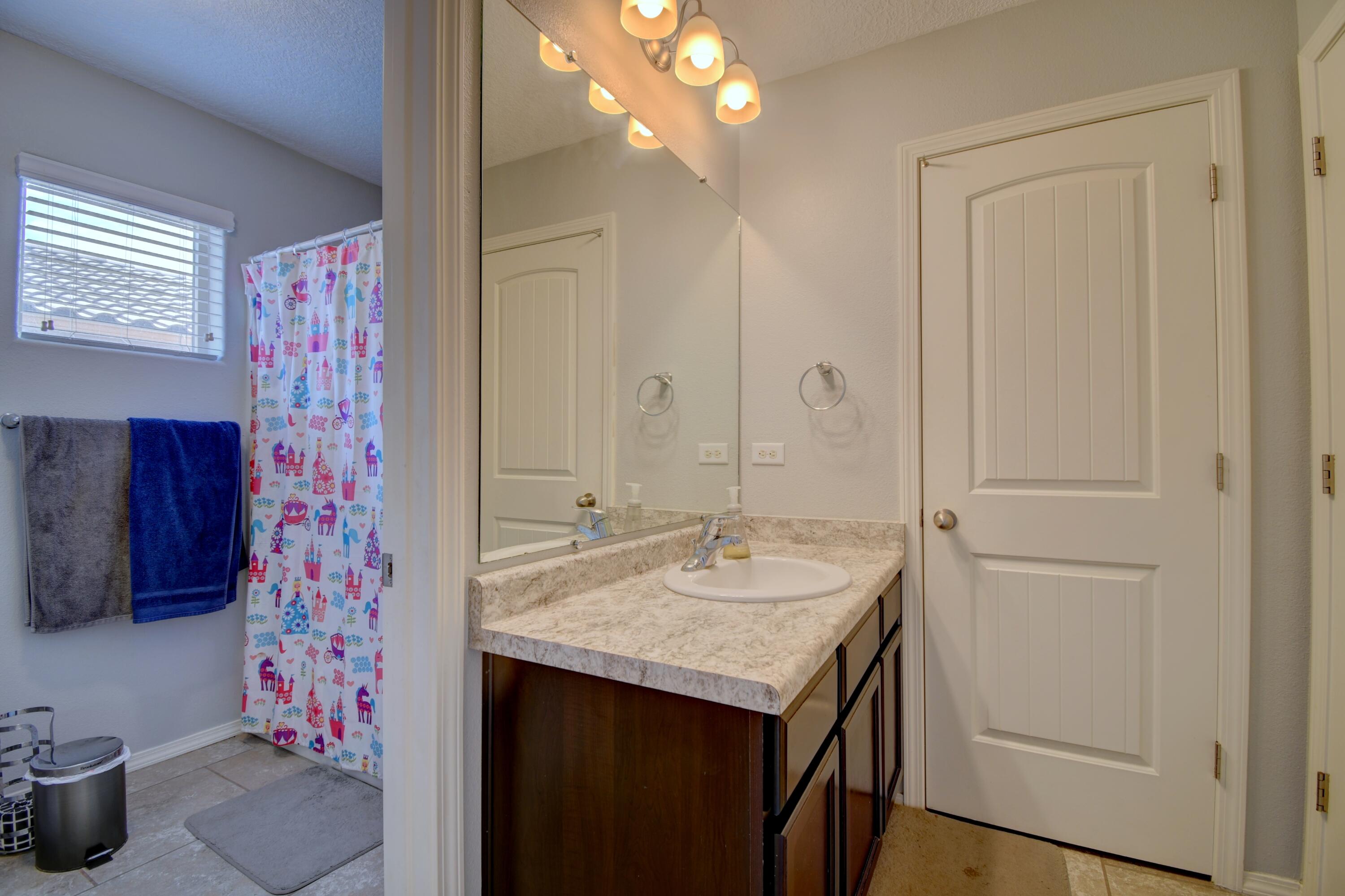 Photo 9 — 7202 Wasilla Drive NE