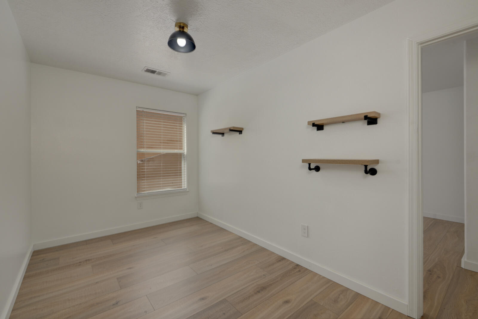 Photo 12 — 351 Terra Vista Trail SE