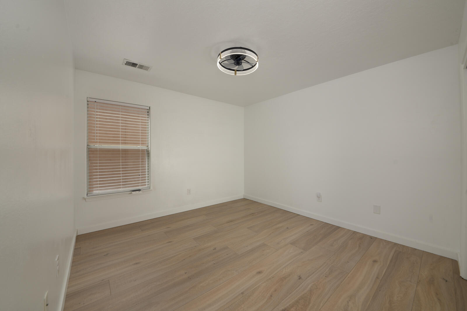 Photo 10 — 351 Terra Vista Trail SE