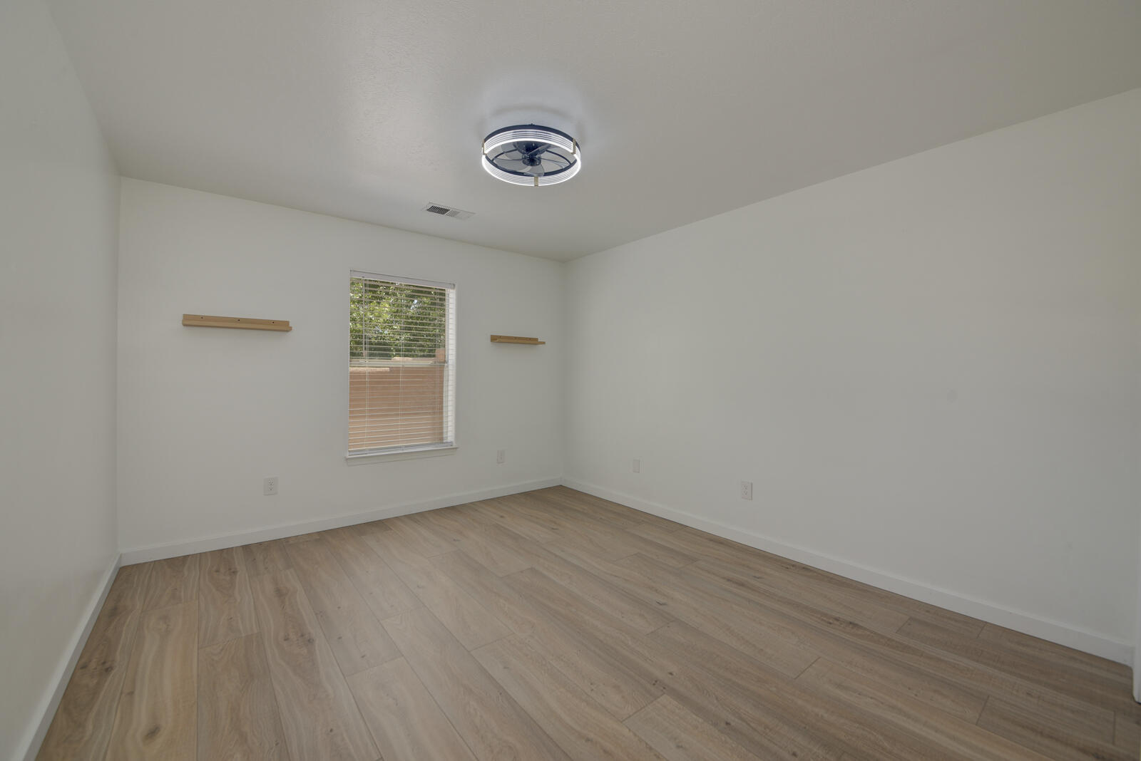Photo 8 — 351 Terra Vista Trail SE