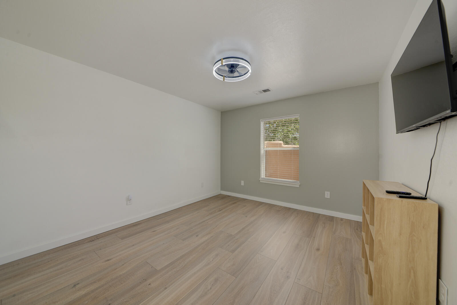 Photo 7 — 351 Terra Vista Trail SE