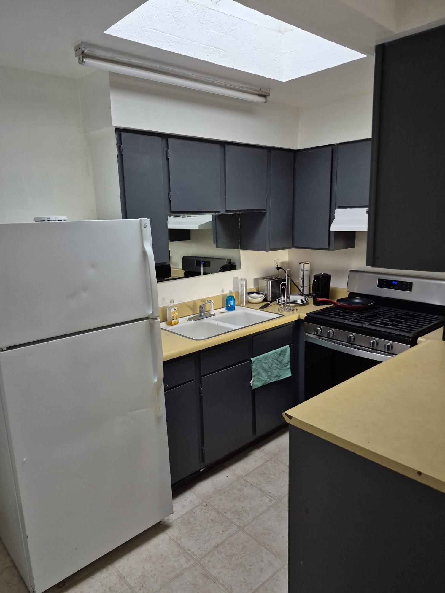 Photo 3 — 516 Ash Street SE C