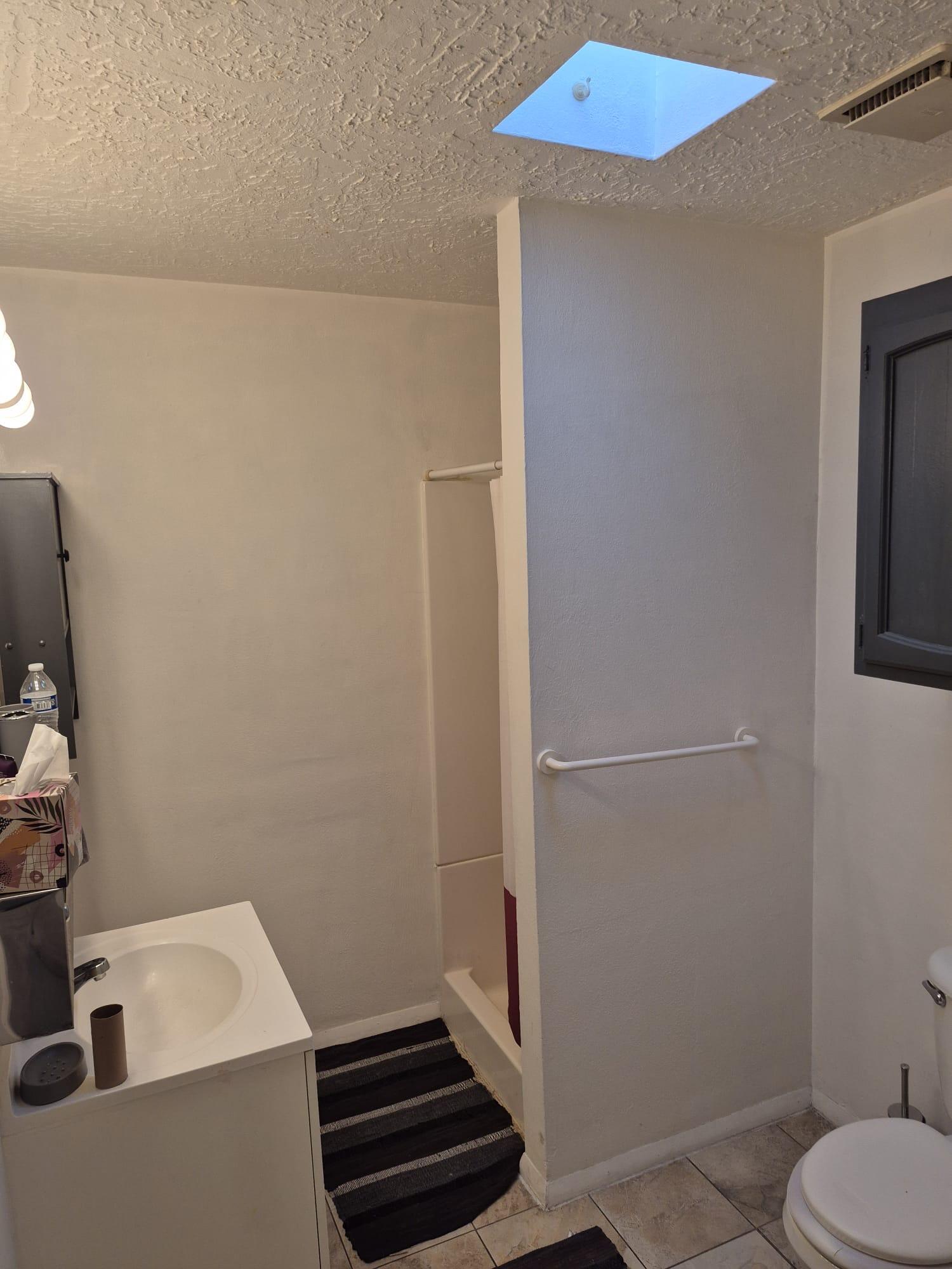 Photo 5 — 516 Ash Street SE C