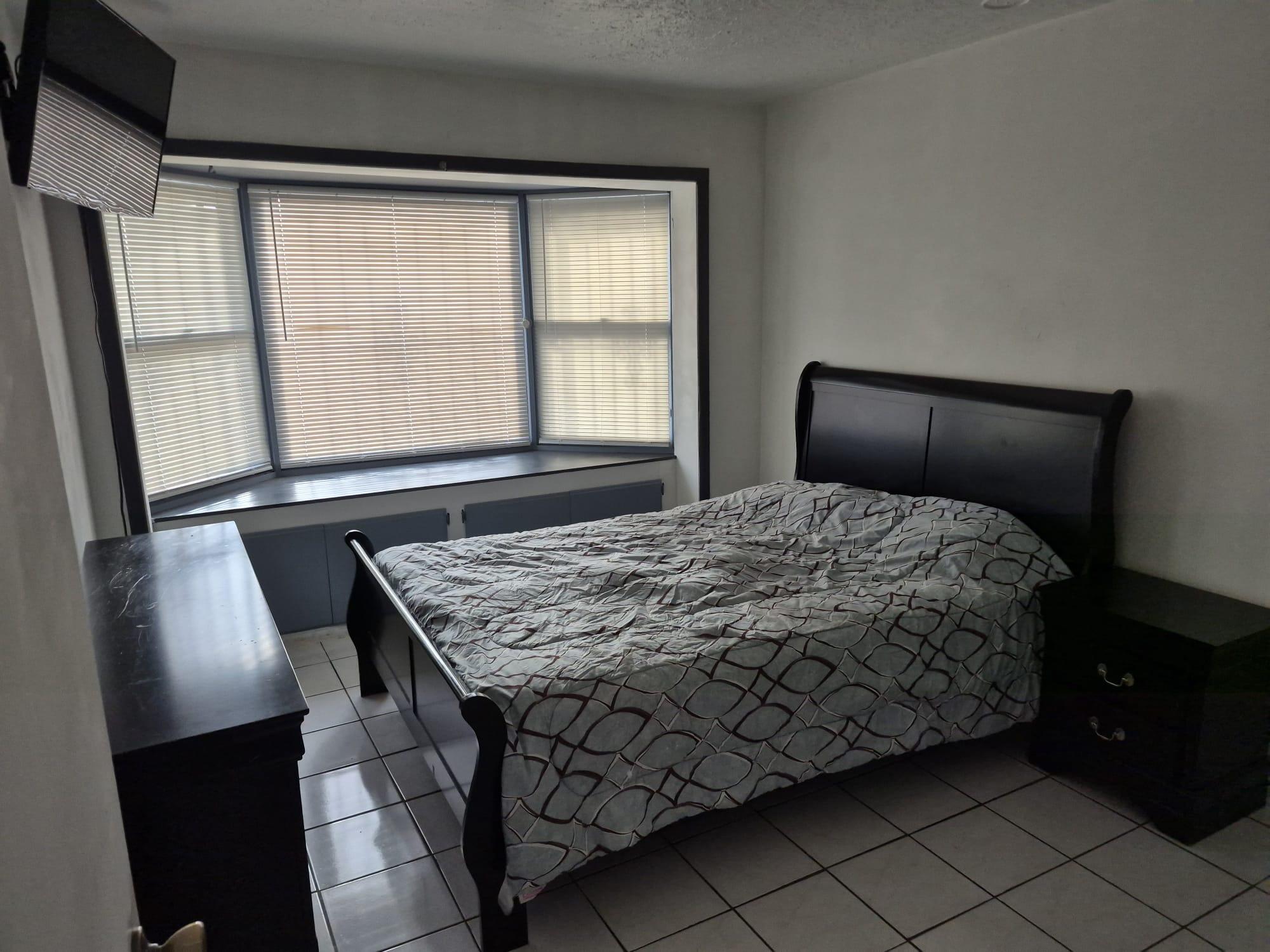 Photo 7 — 516 Ash Street SE C