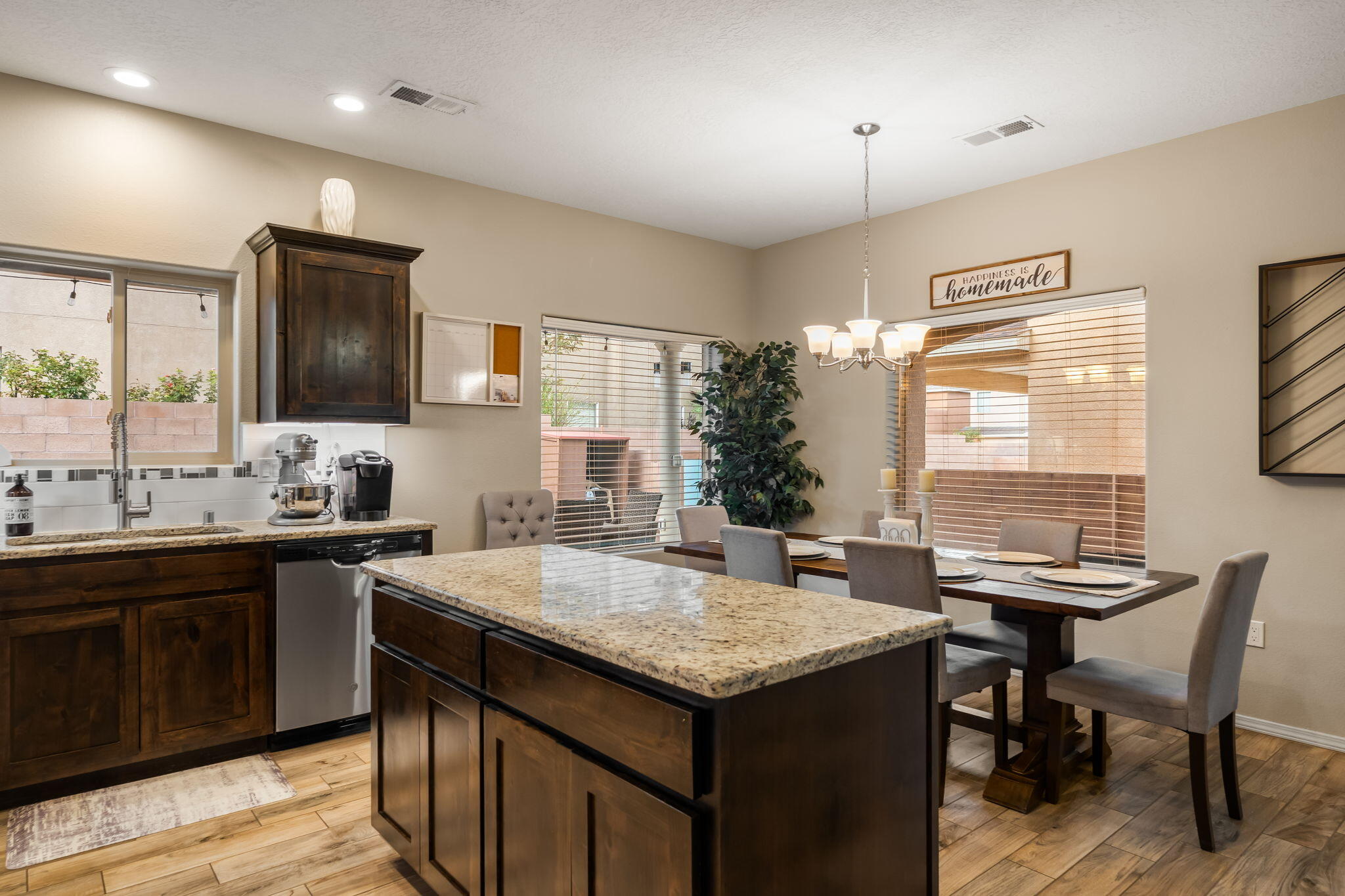 Photo 18 — 2542 Red Sky Street SW