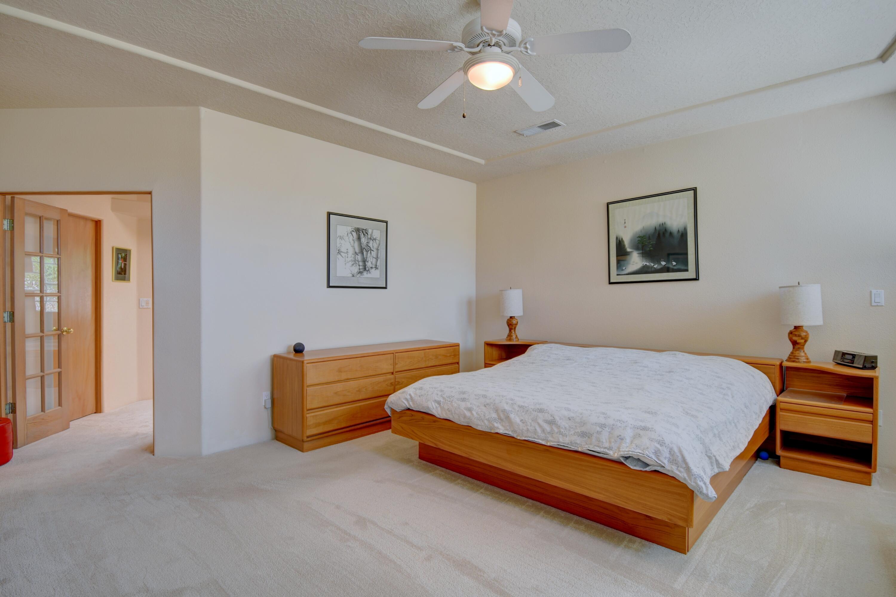 Photo 12 — 6624 High Ridge Place NE
