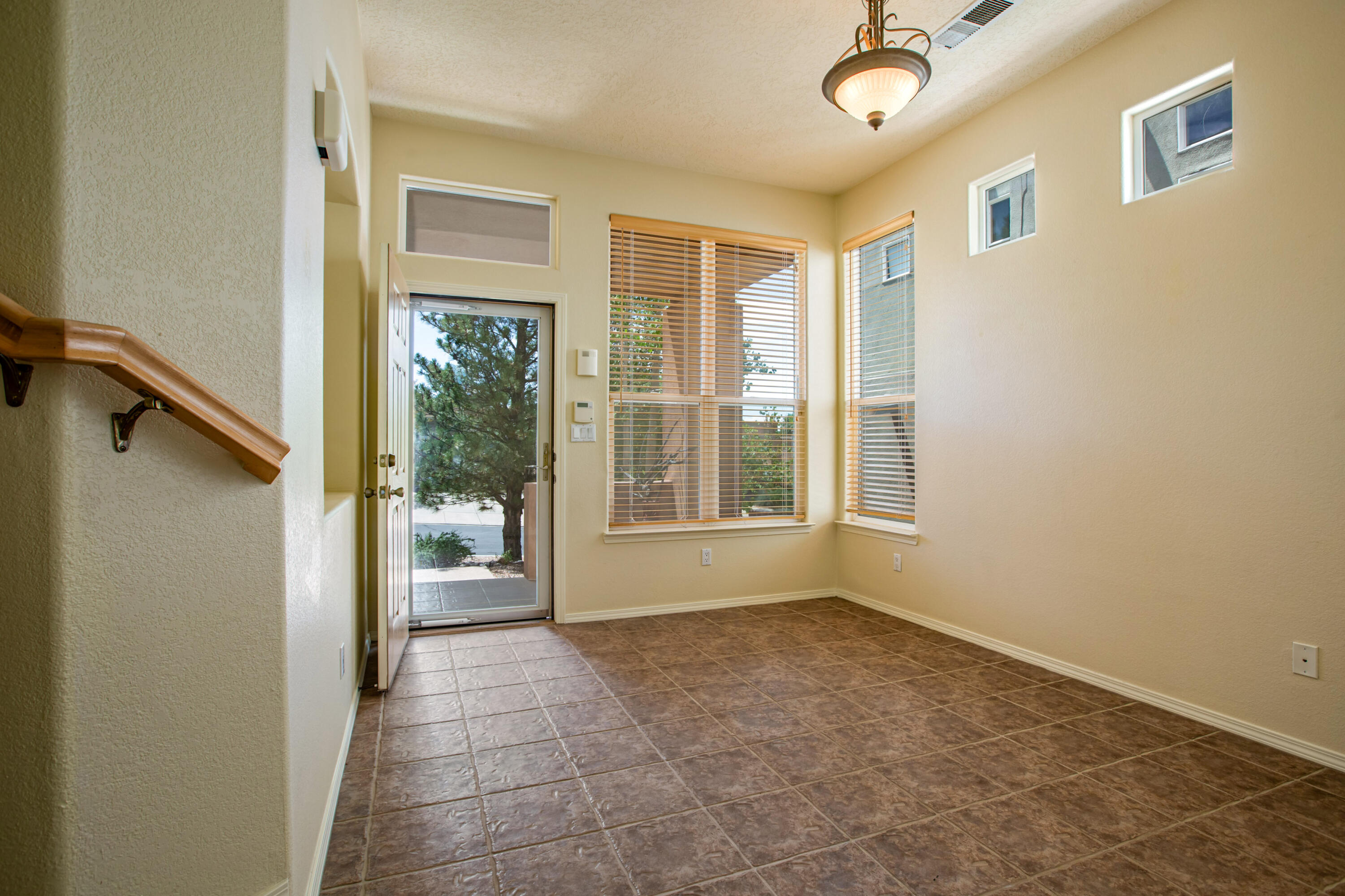 Photo 5 — 13209 Pine Forest Place NE