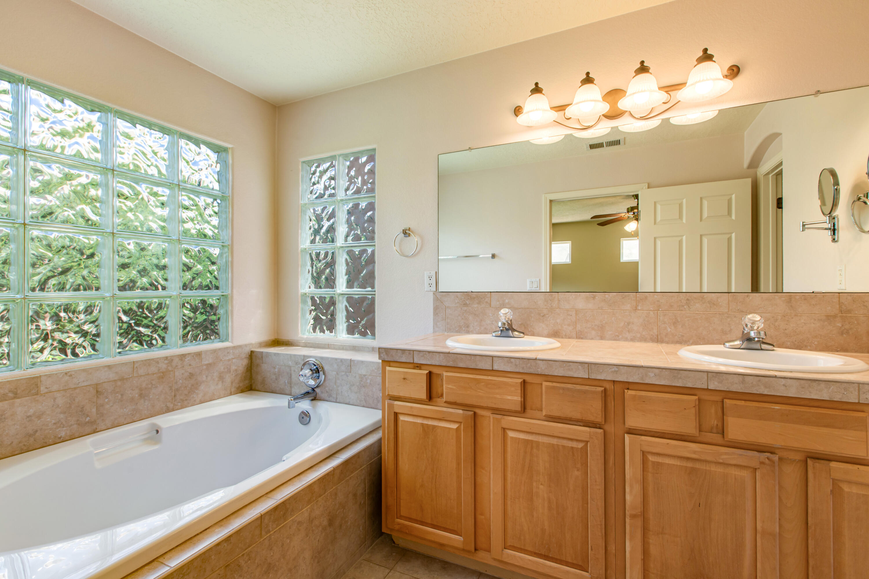 Photo 18 — 13209 Pine Forest Place NE