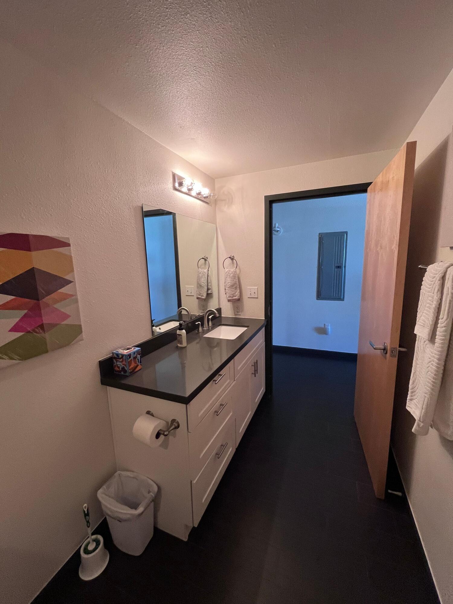 Photo 9 — 524 Central Avenue SW UNIT 404