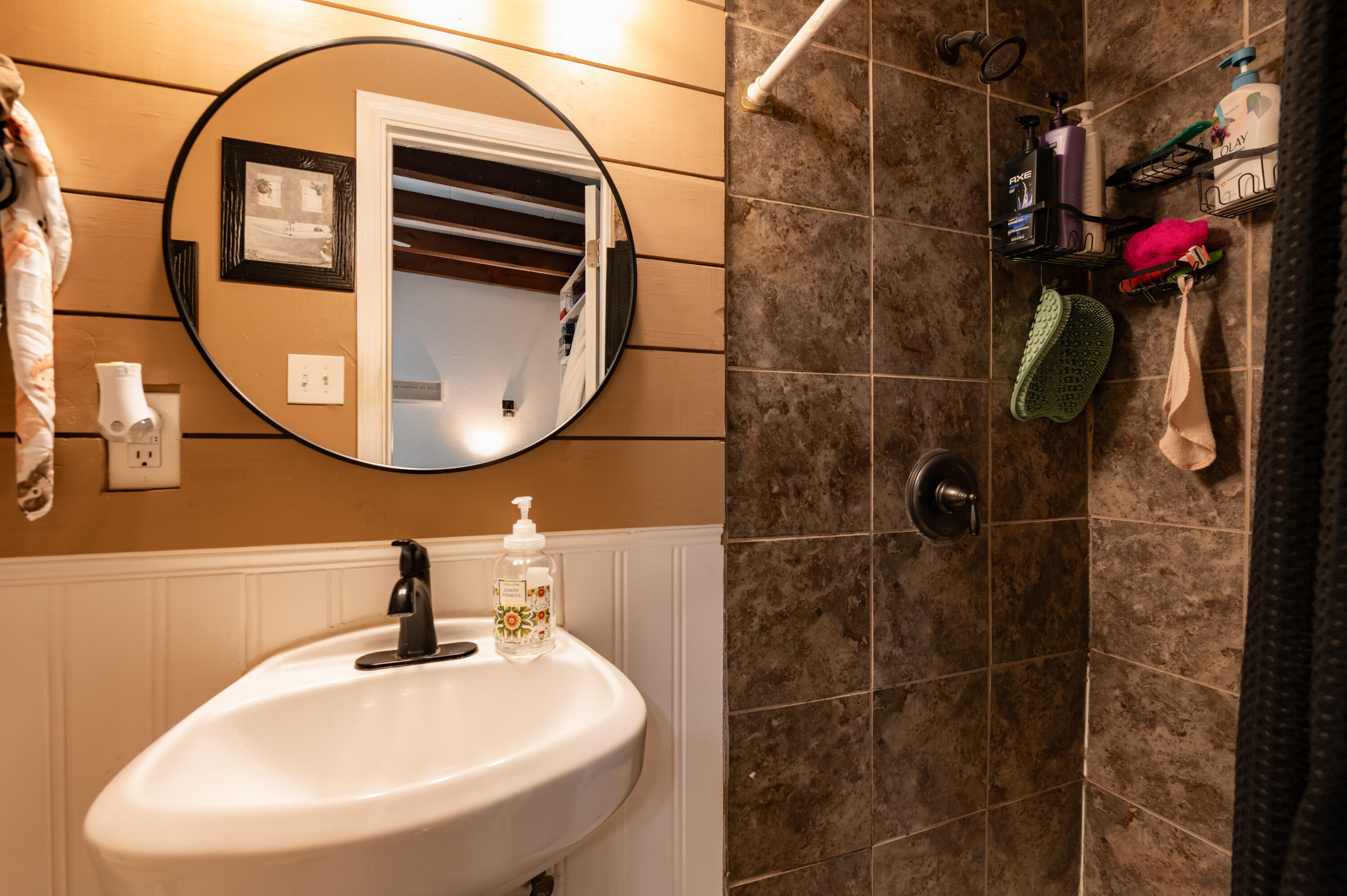 Photo 13 — 3114 Morningside Drive NE