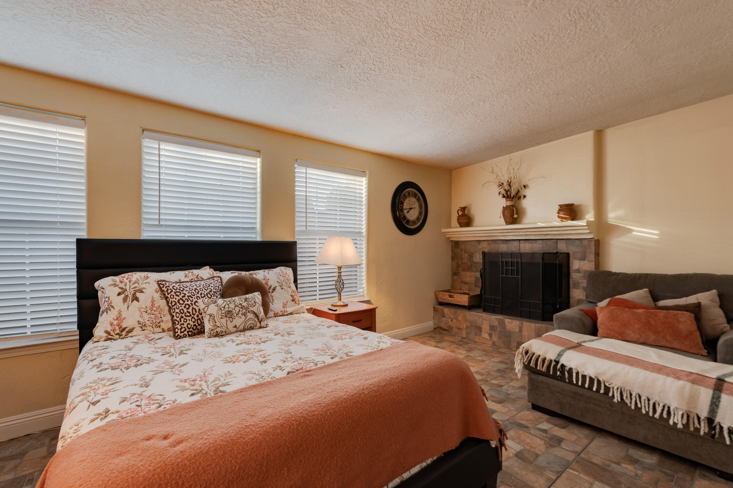 Photo 18 — 3114 Morningside Drive NE