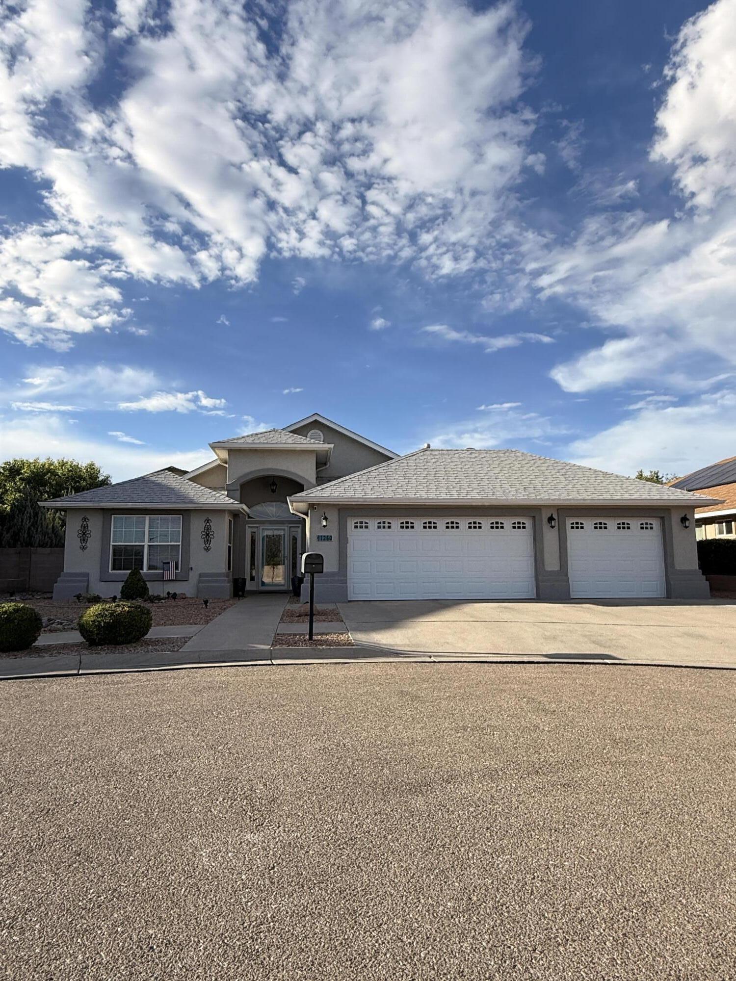 1260 Blanca Avenue NW, Los Lunas, NM 87031
