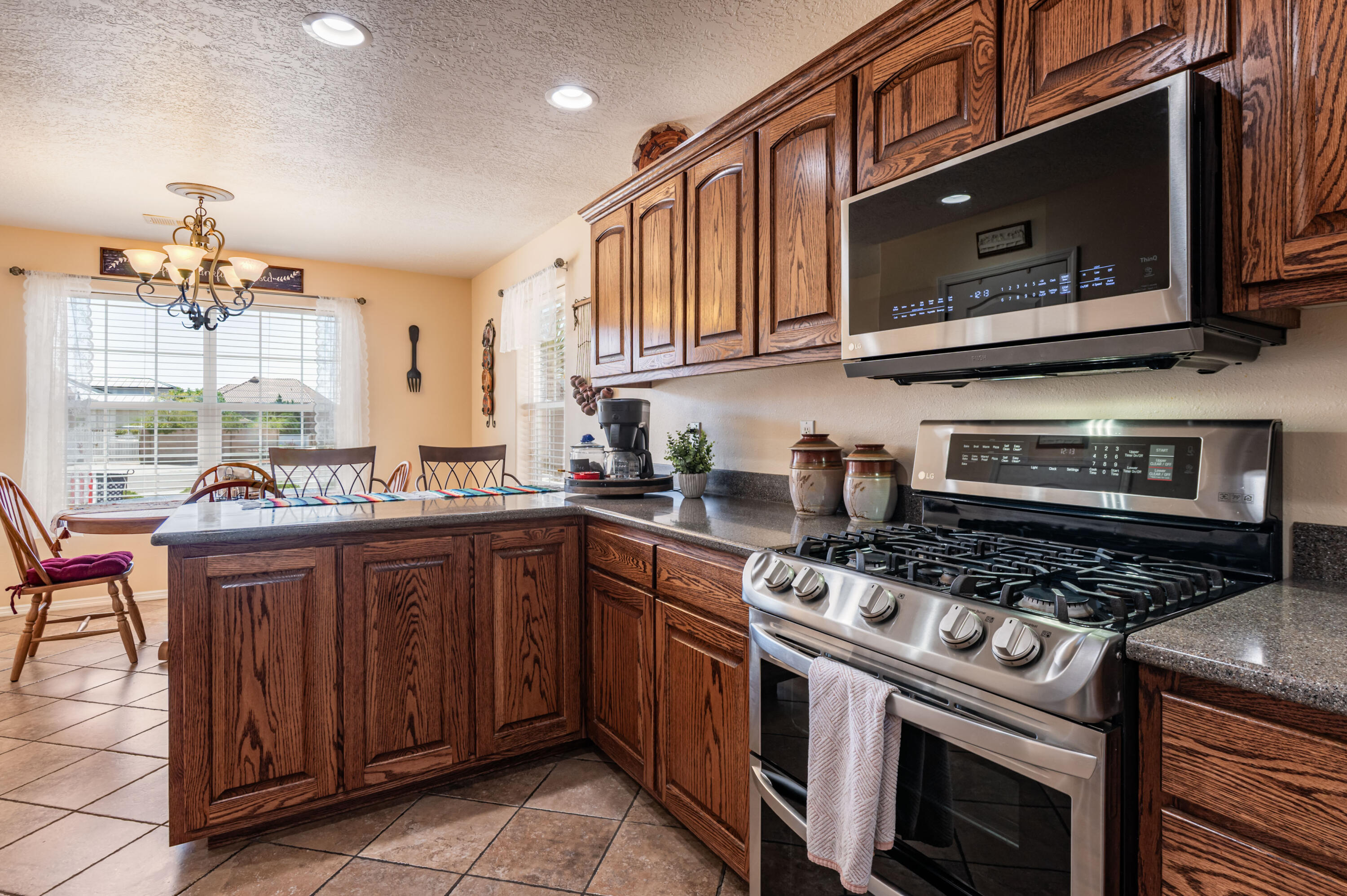 Photo 13 — 1260 Blanca Avenue NW