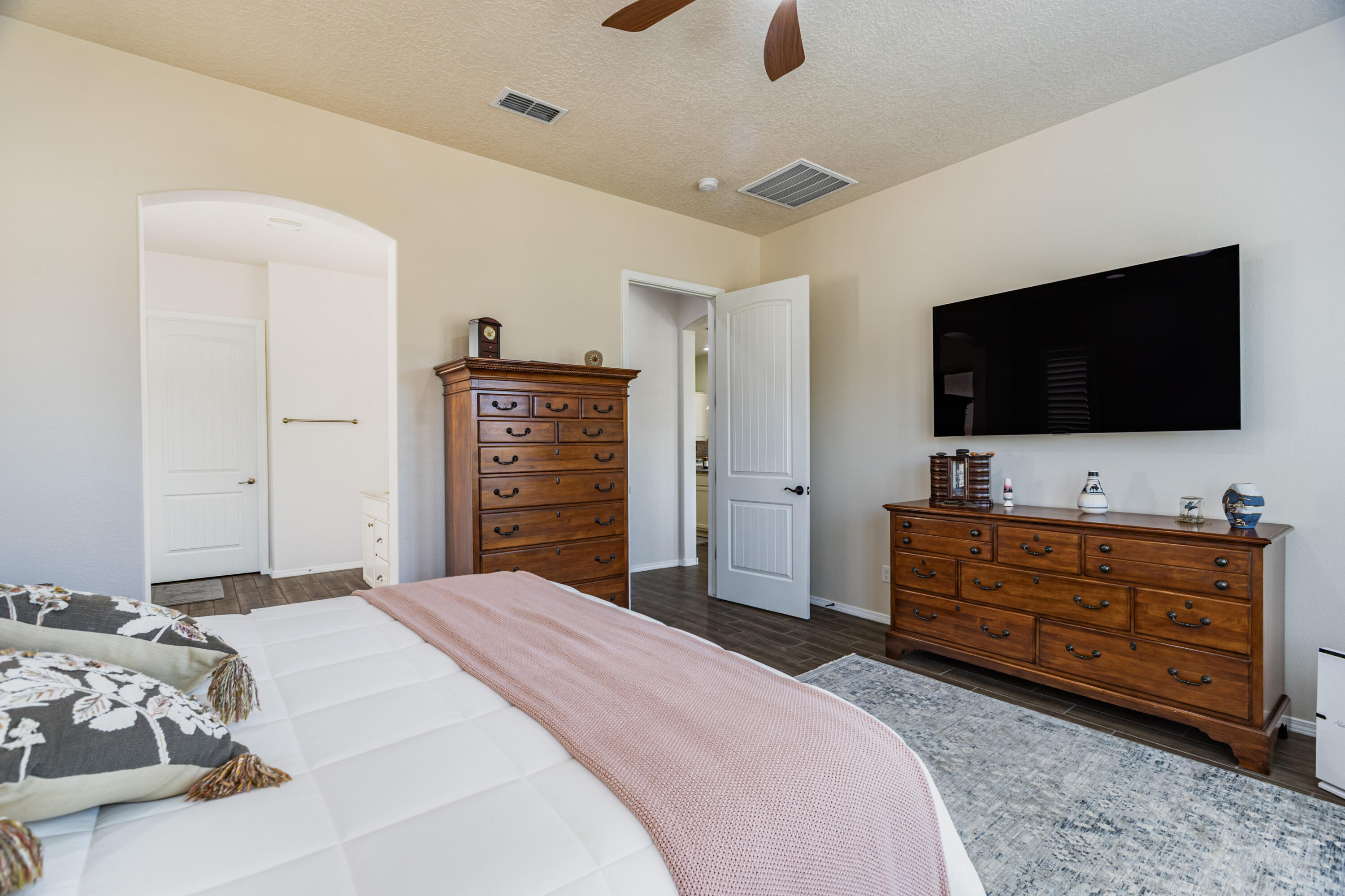 Photo 7 — 2208 Cebolla Creek Way NW