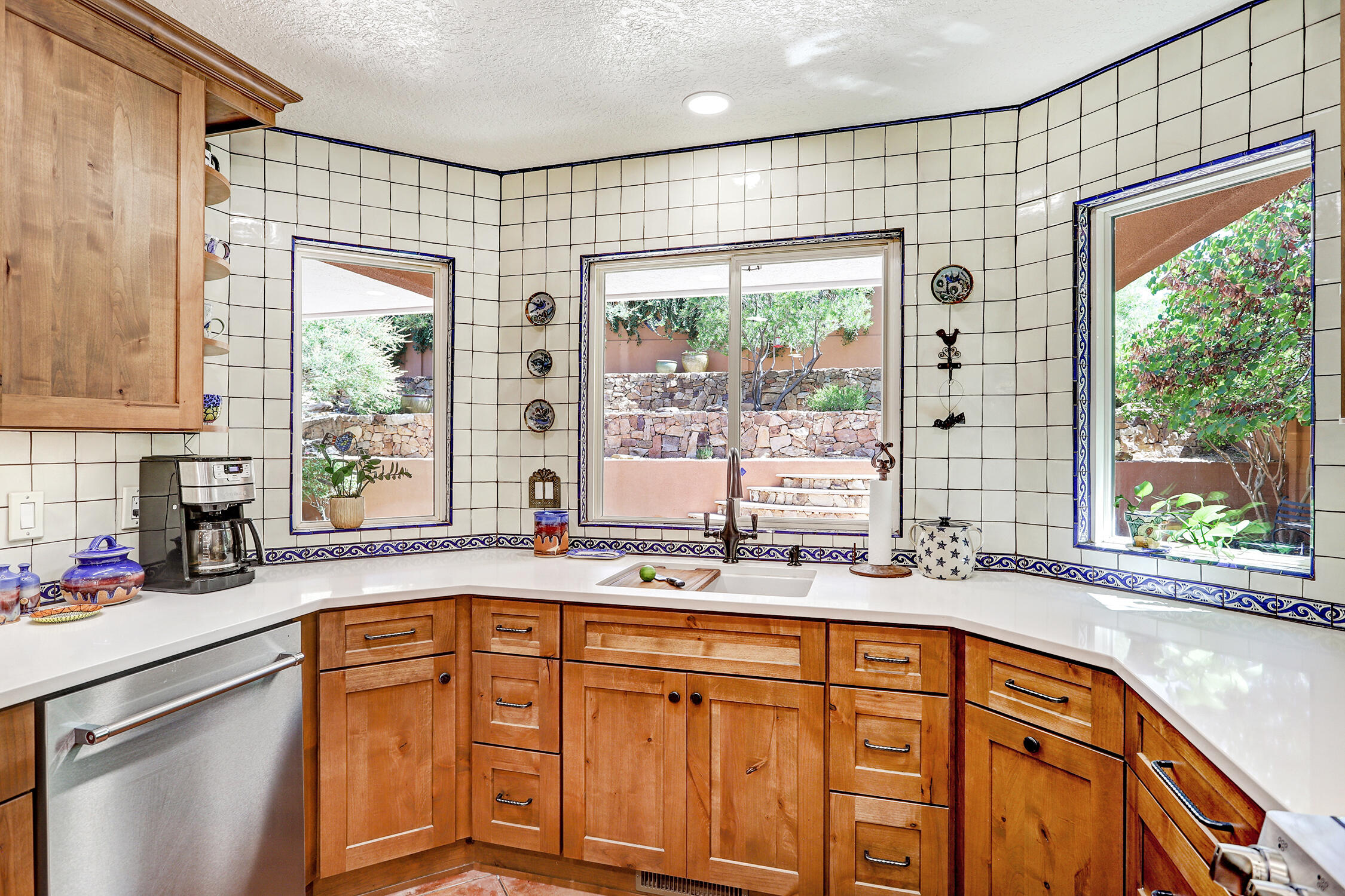 Photo 5 — 4420 Sherre Drive NE