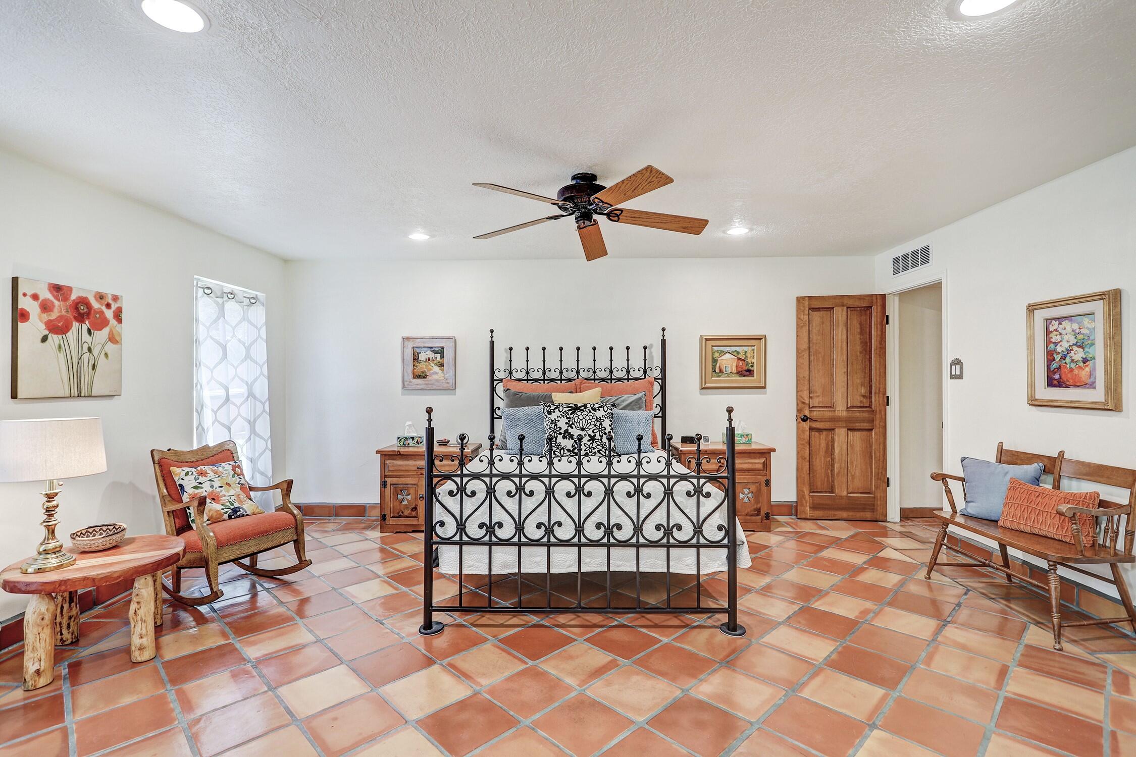 Photo 11 — 4420 Sherre Drive NE