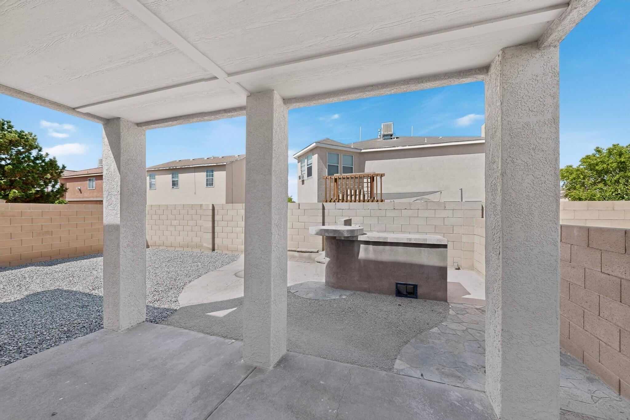 Photo 11 — 6901 Zinnia Place NW
