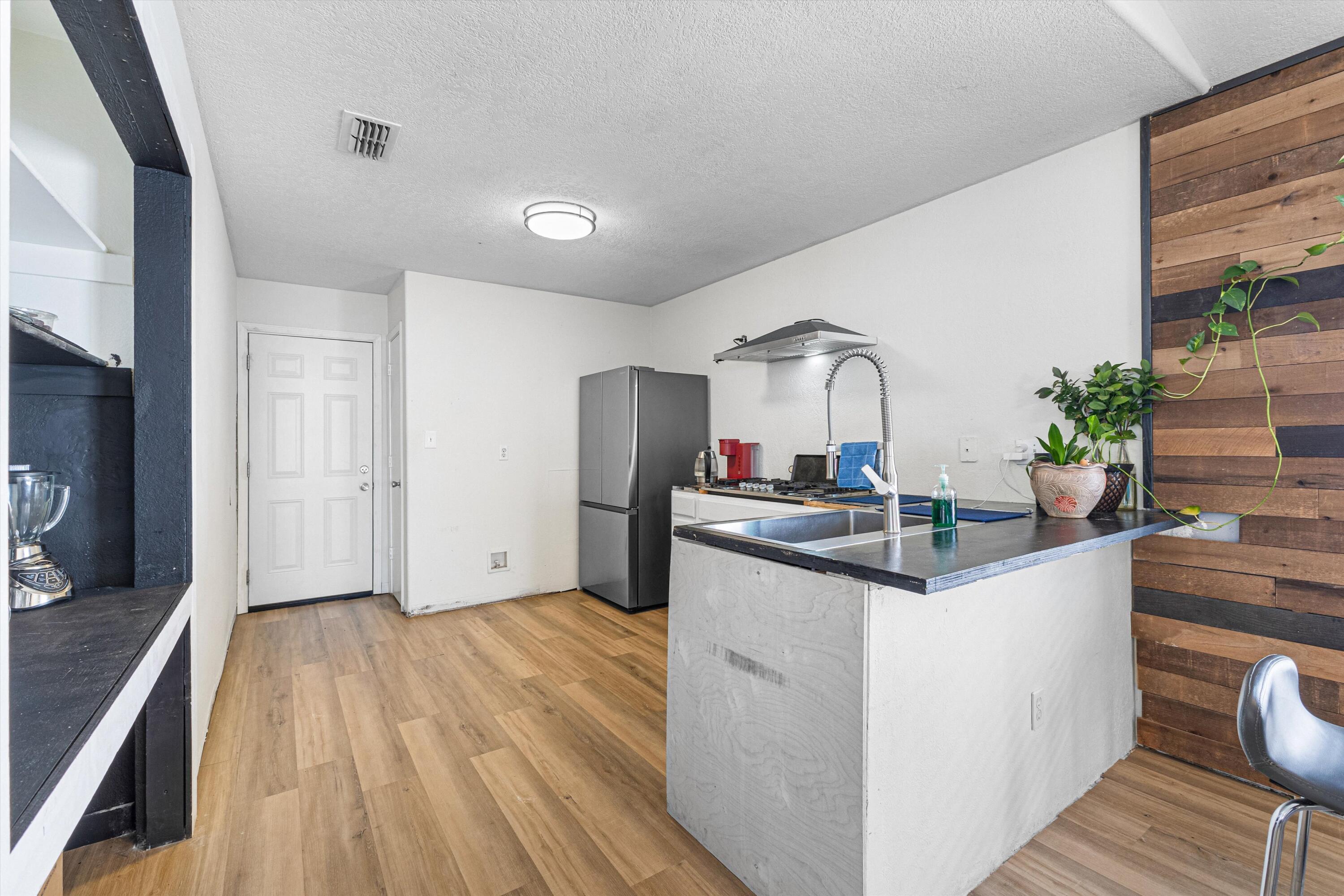 Photo 4 — 8305 Vista Estrella Lane SW