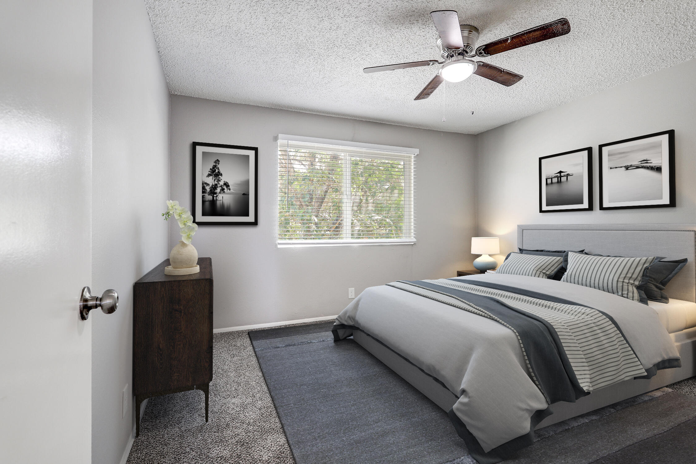 Photo 15 — 1725 Hiawatha Drive NE
