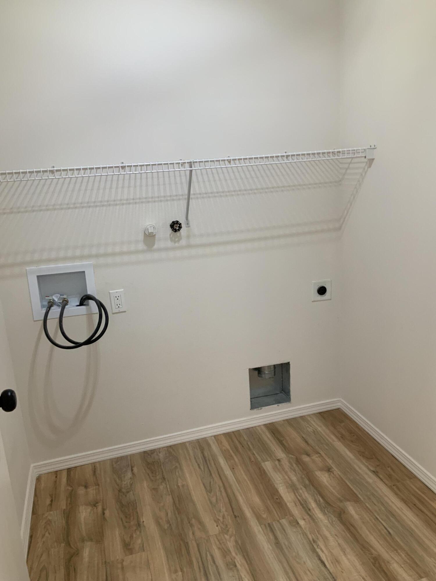 Photo 15 — 7728 Goshawk Avenue NW