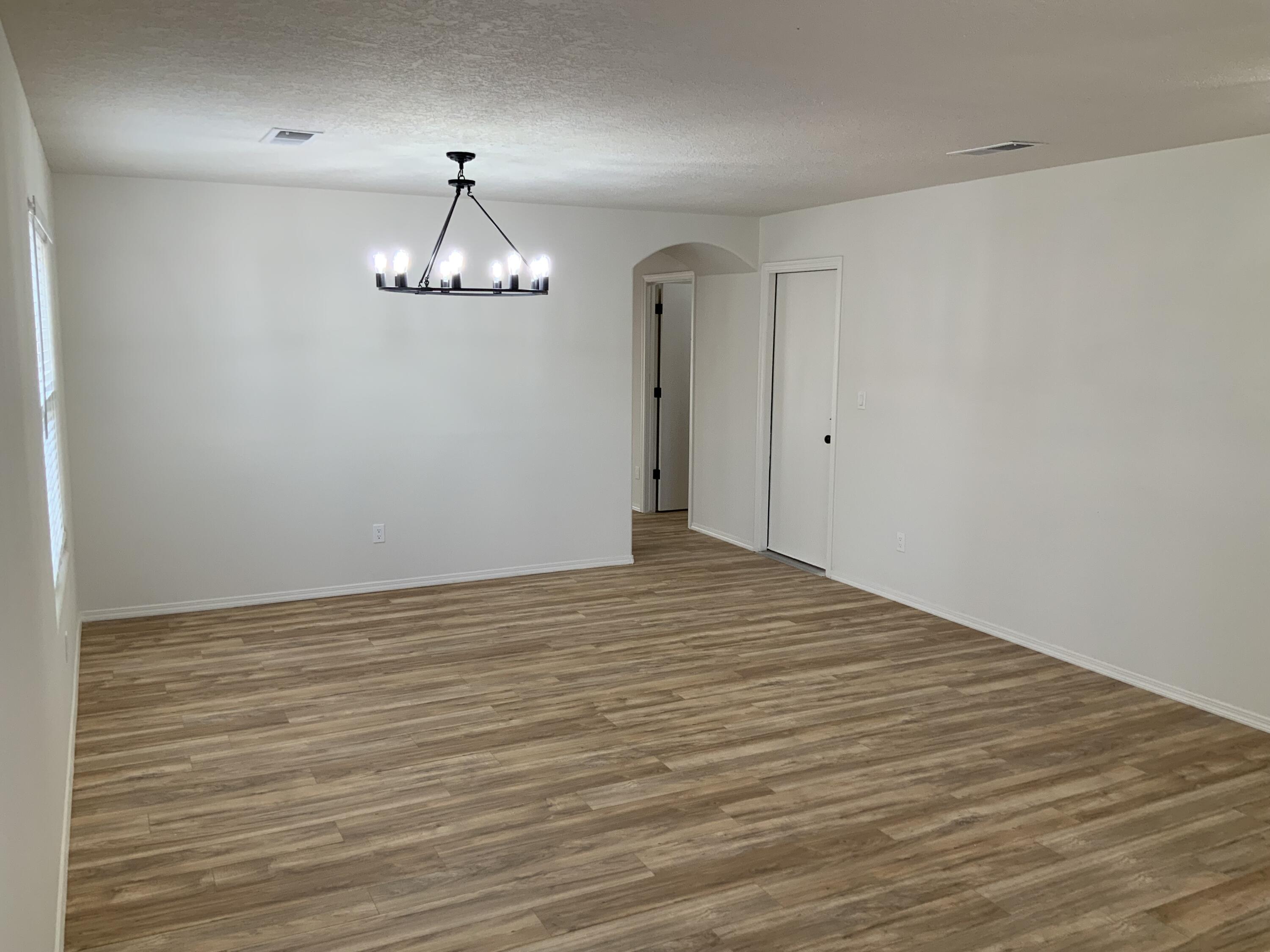 Photo 4 — 7728 Goshawk Avenue NW