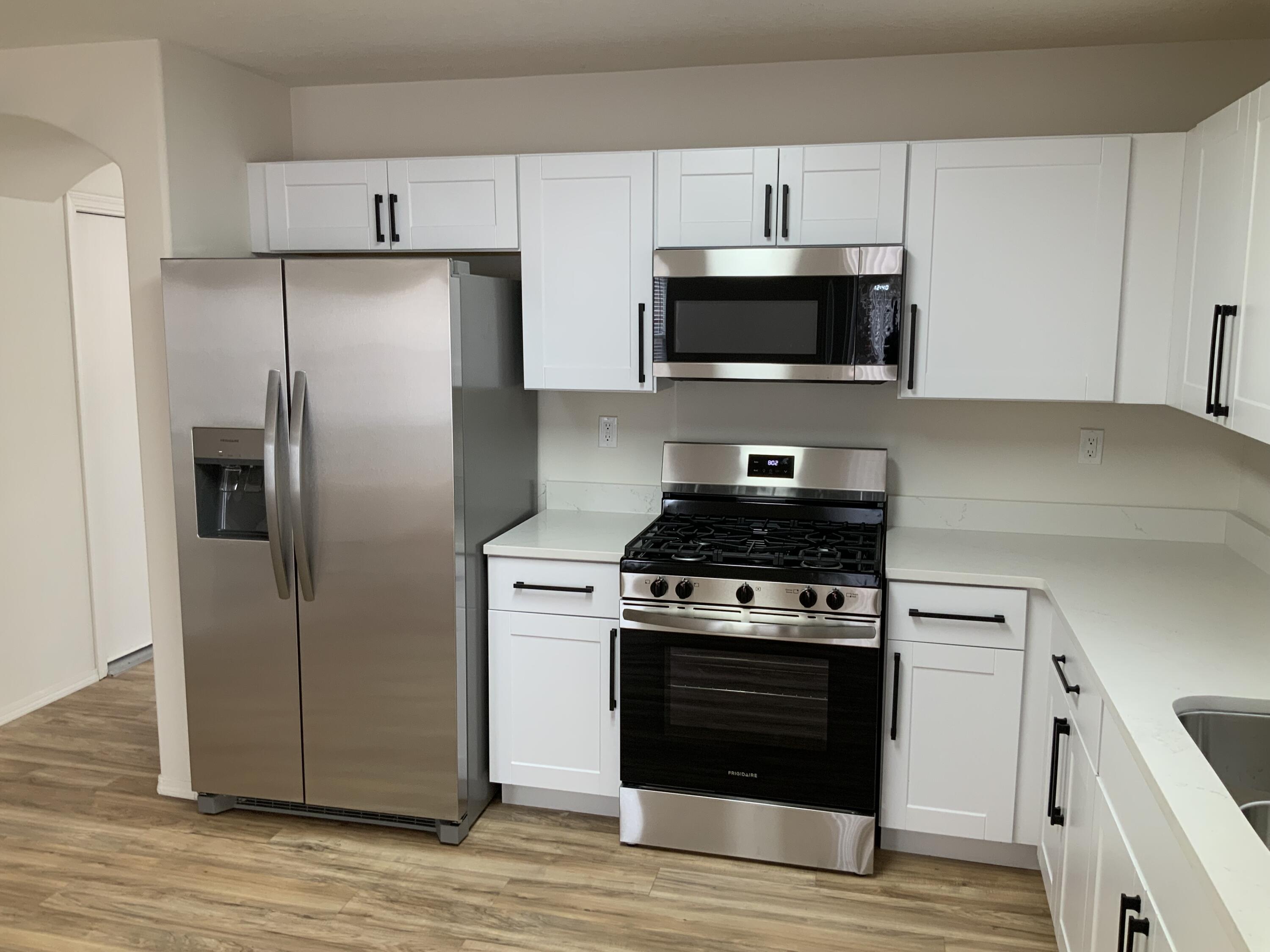 Photo 7 — 7728 Goshawk Avenue NW