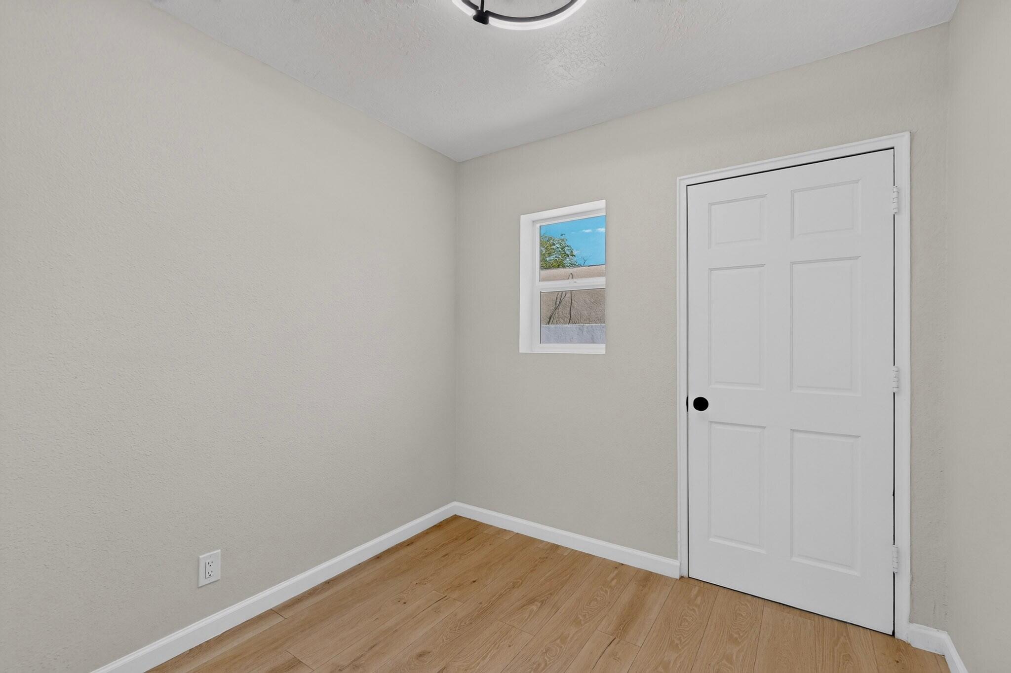 Photo 4 — 2503 Cardenas Drive NE