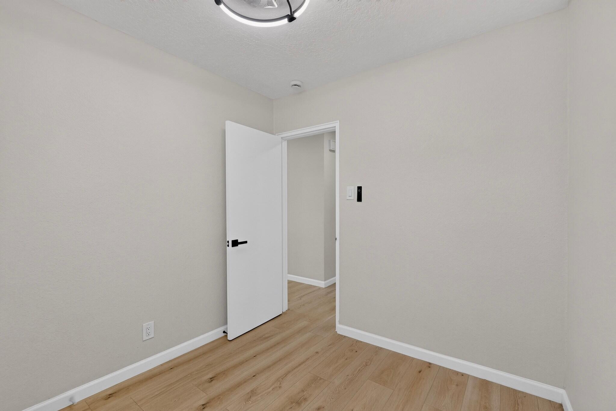 Photo 6 — 2503 Cardenas Drive NE