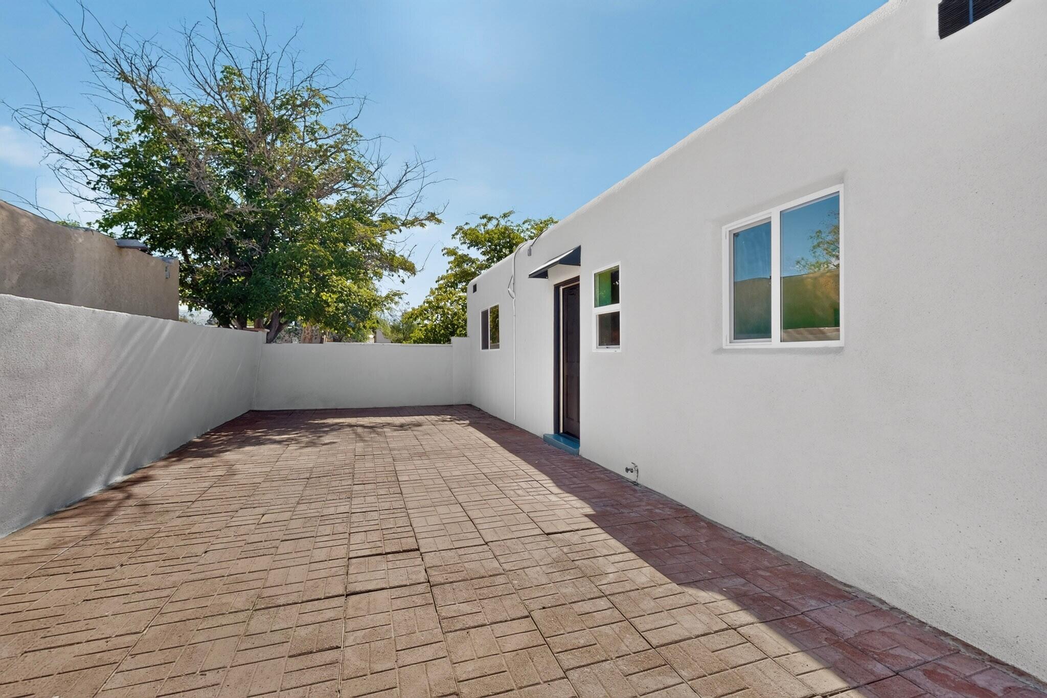 Photo 9 — 2503 Cardenas Drive NE