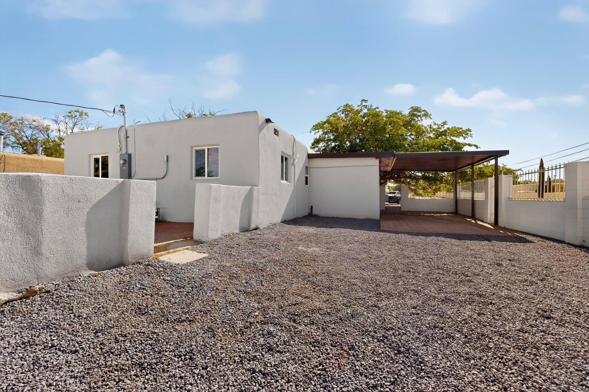 Photo 12 — 2503 Cardenas Drive NE