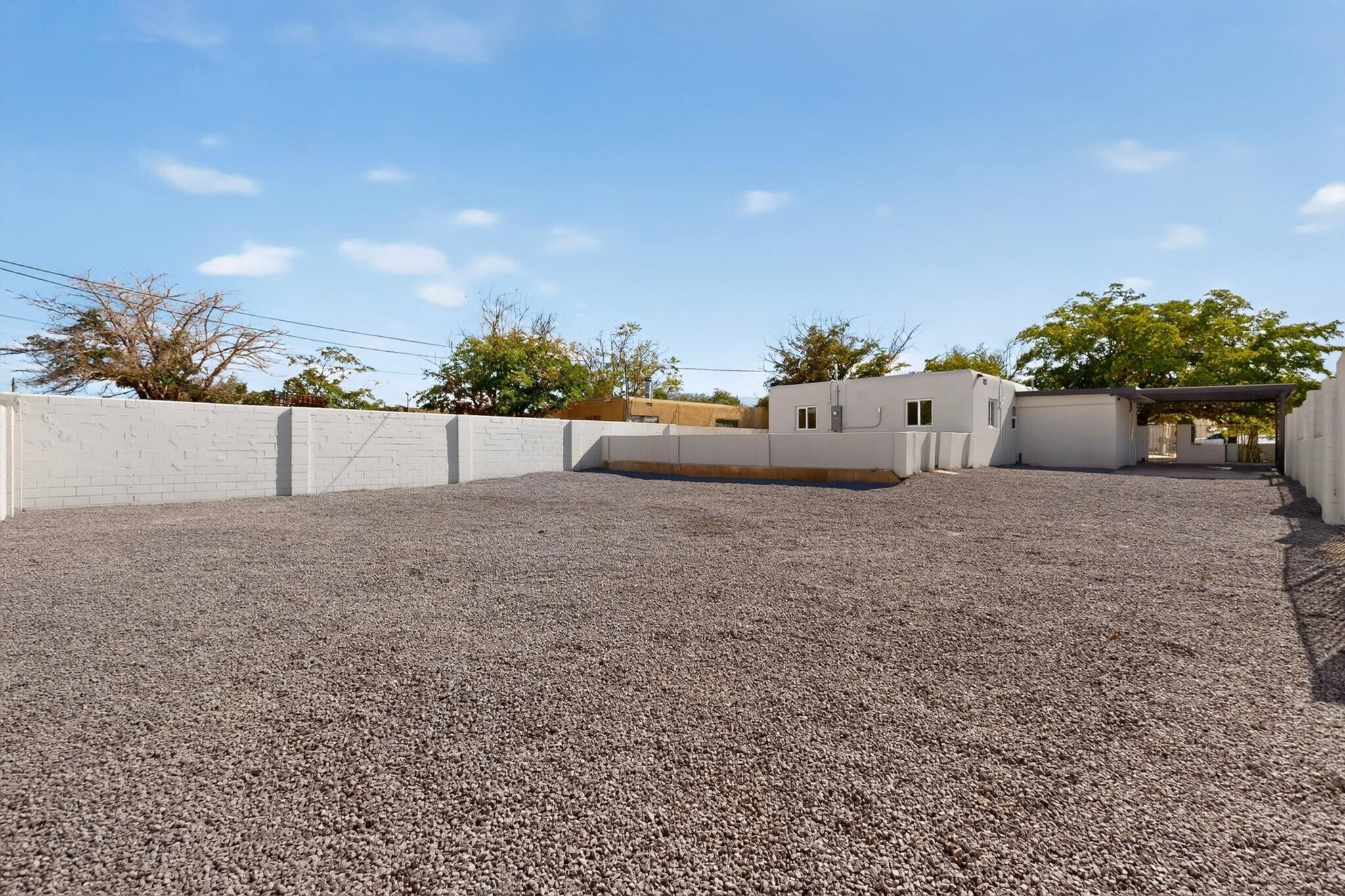 Photo 13 — 2503 Cardenas Drive NE