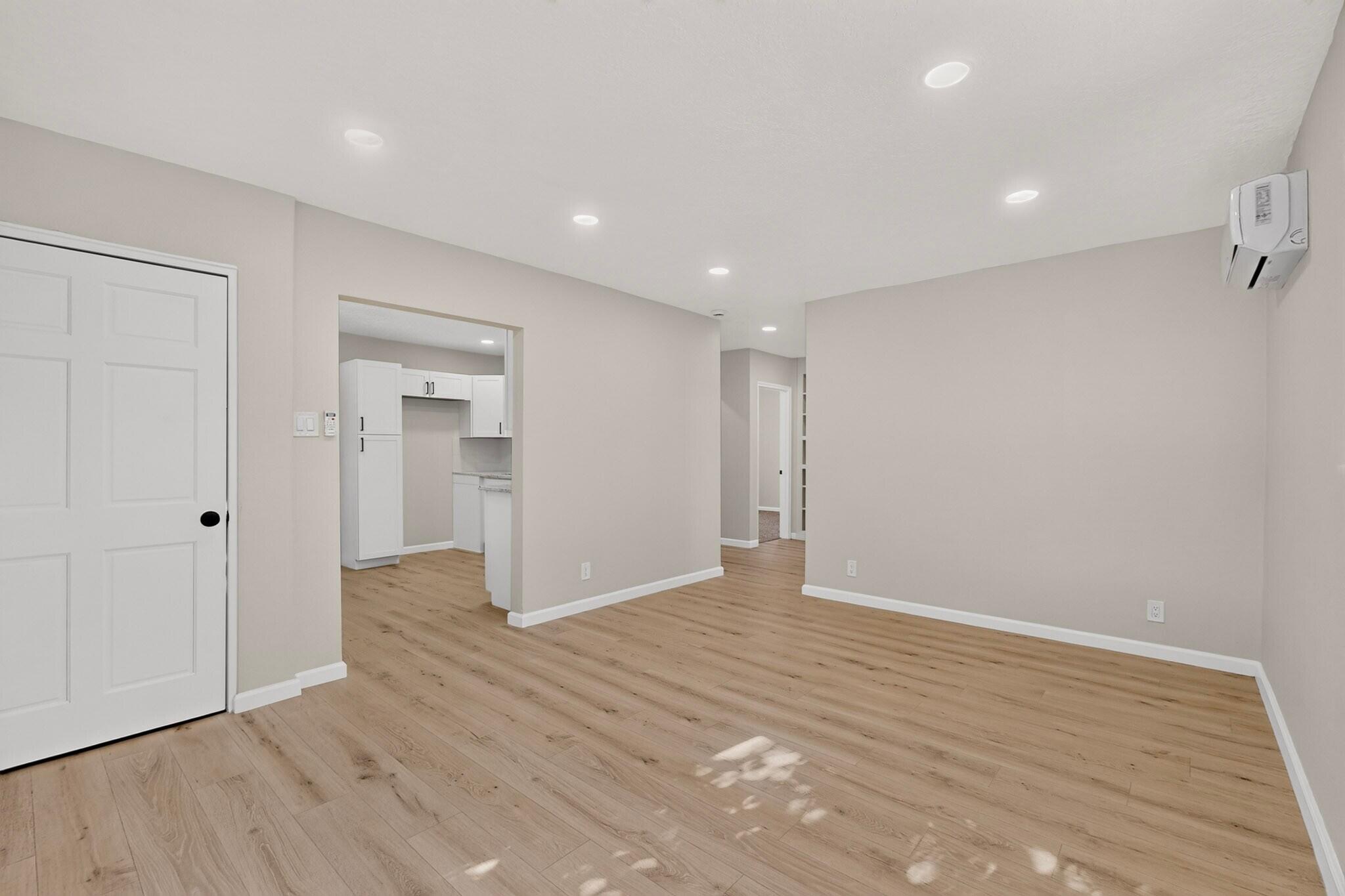 Photo 20 — 2503 Cardenas Drive NE