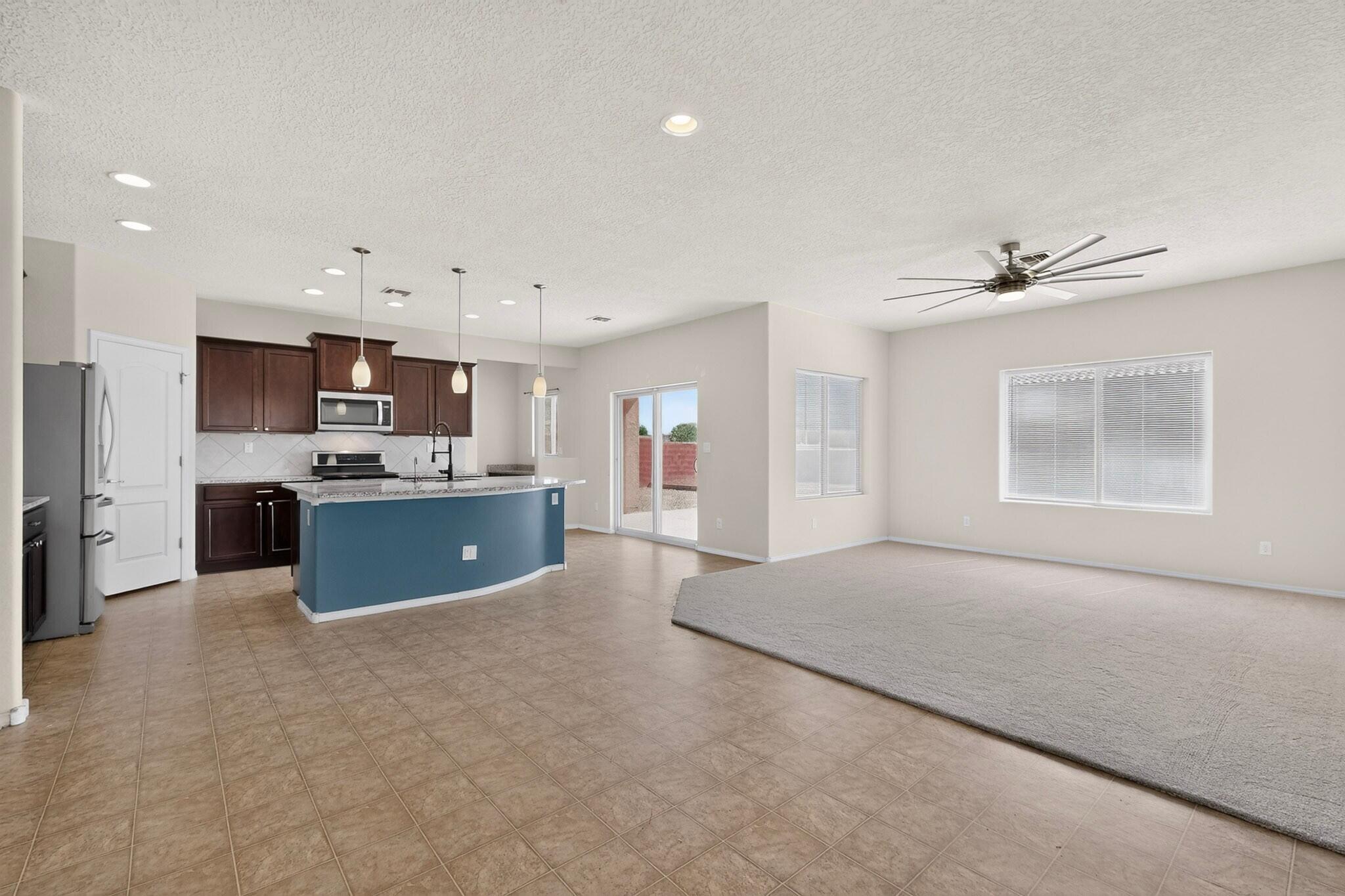 Photo 11 — 160 La Cuesta Court NE