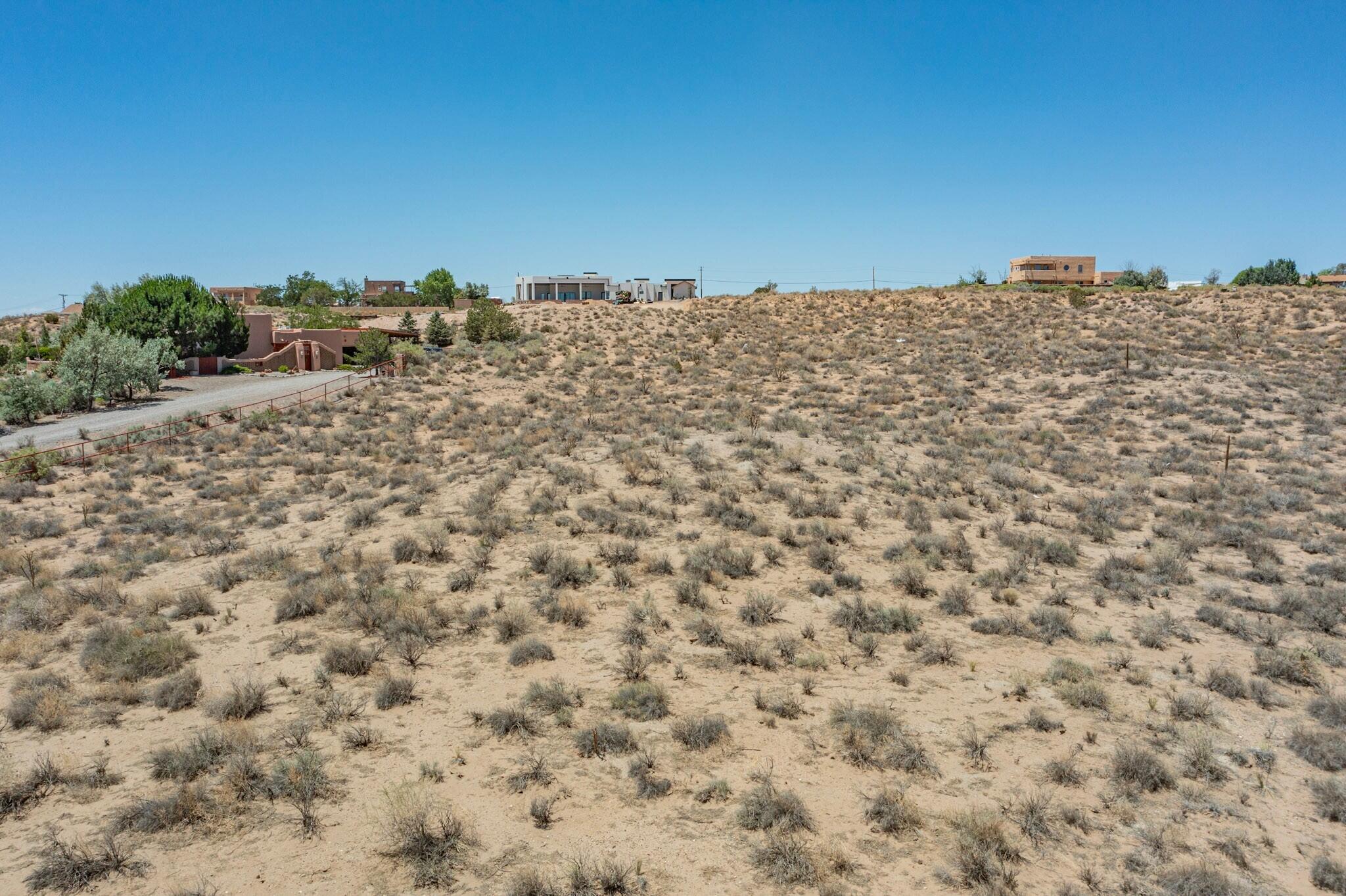 Photo 9 — 701 Acebo Road NE